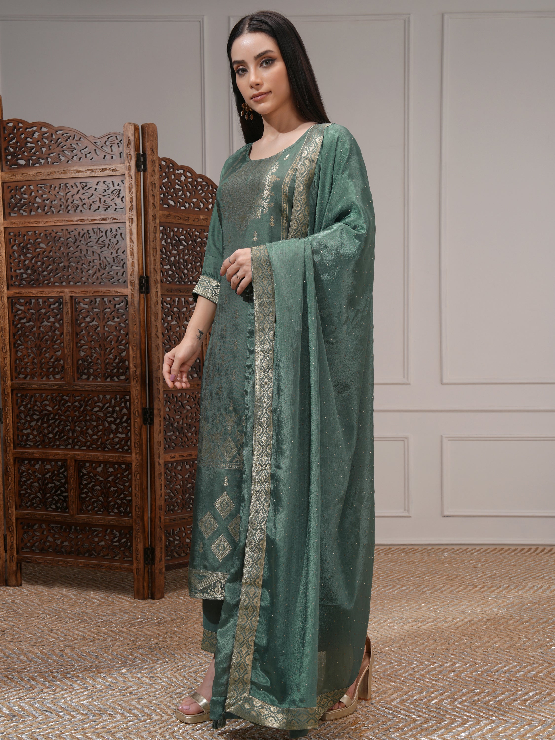 Vishudh Women Green Printed Kurta With Palazzo And Dupatta - Green - Image 4