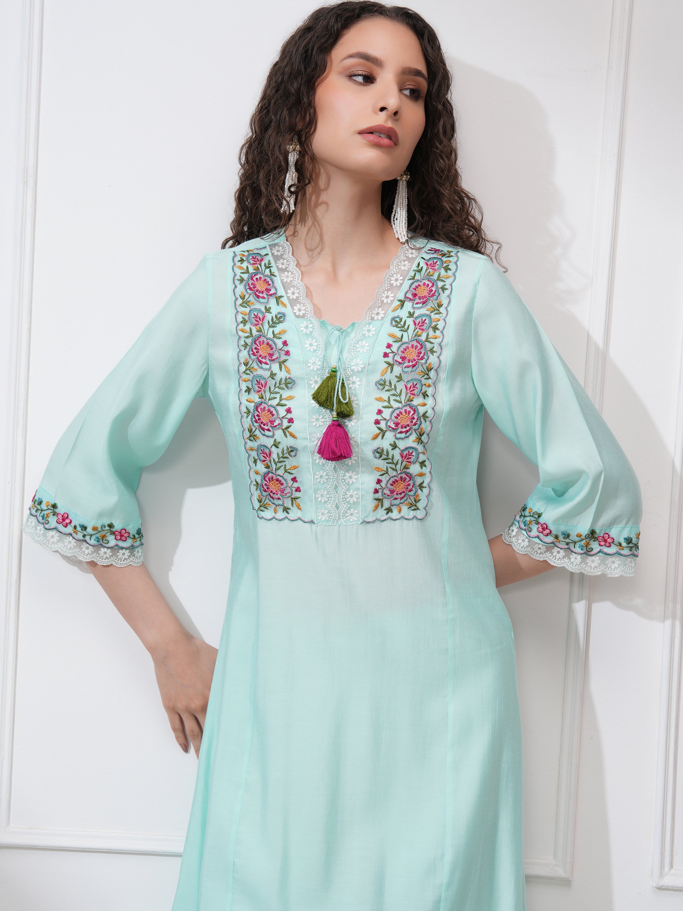 Vishudh Women Blue Embroidered Kurta With Trouser - Blue - Image 1