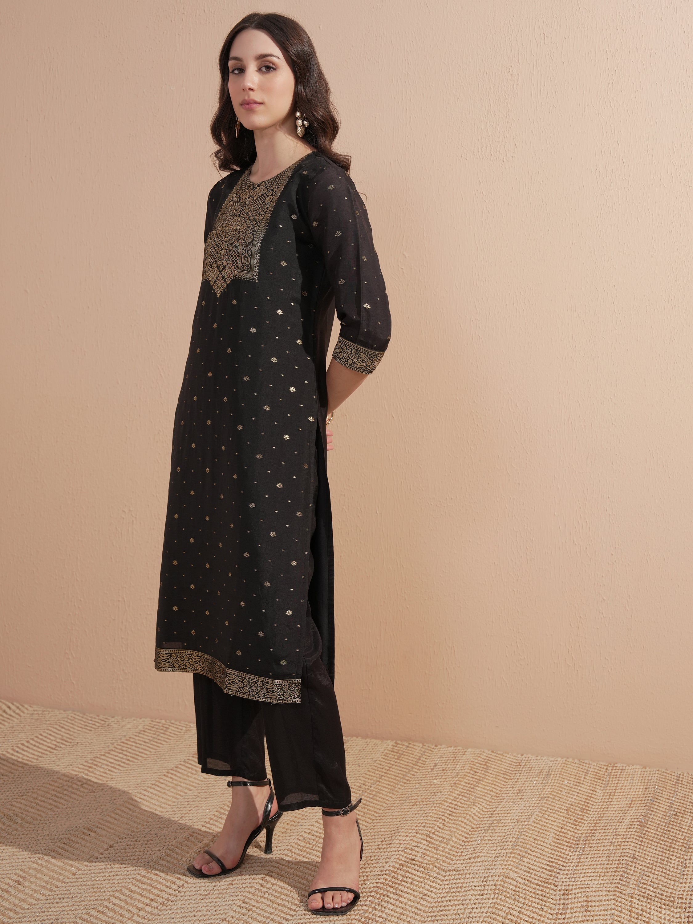 Vishudh Women Black Printed Kurta With Trouser And Dupatta - Black - Image 2