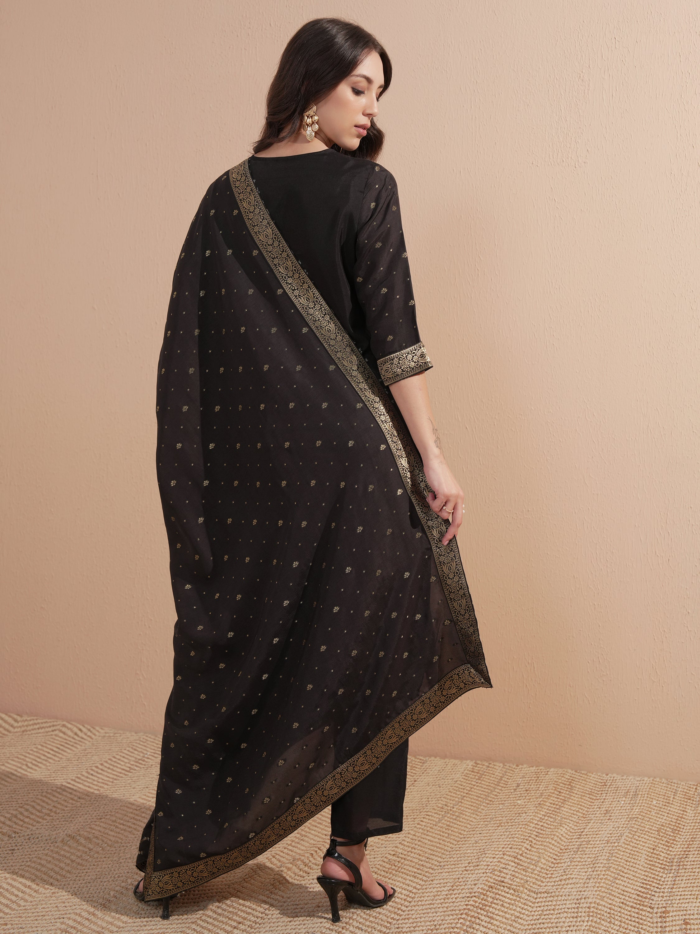 Vishudh Women Black Printed Kurta With Trouser And Dupatta - Black - Image 3