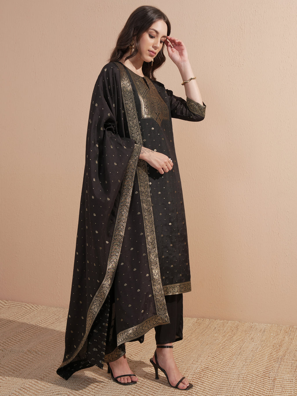 Vishudh Women Black Printed Kurta With Trouser And Dupatta - Black - Image 4