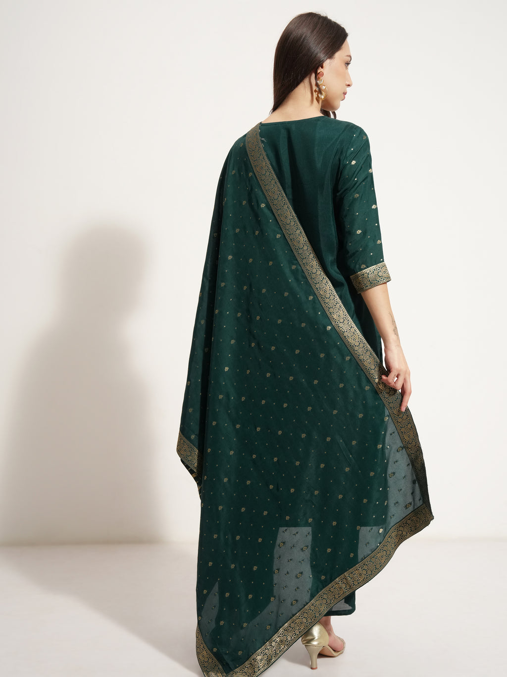 Vishudh Women Green Printed Kurta With Trouser And Dupatta - Green - Image 3