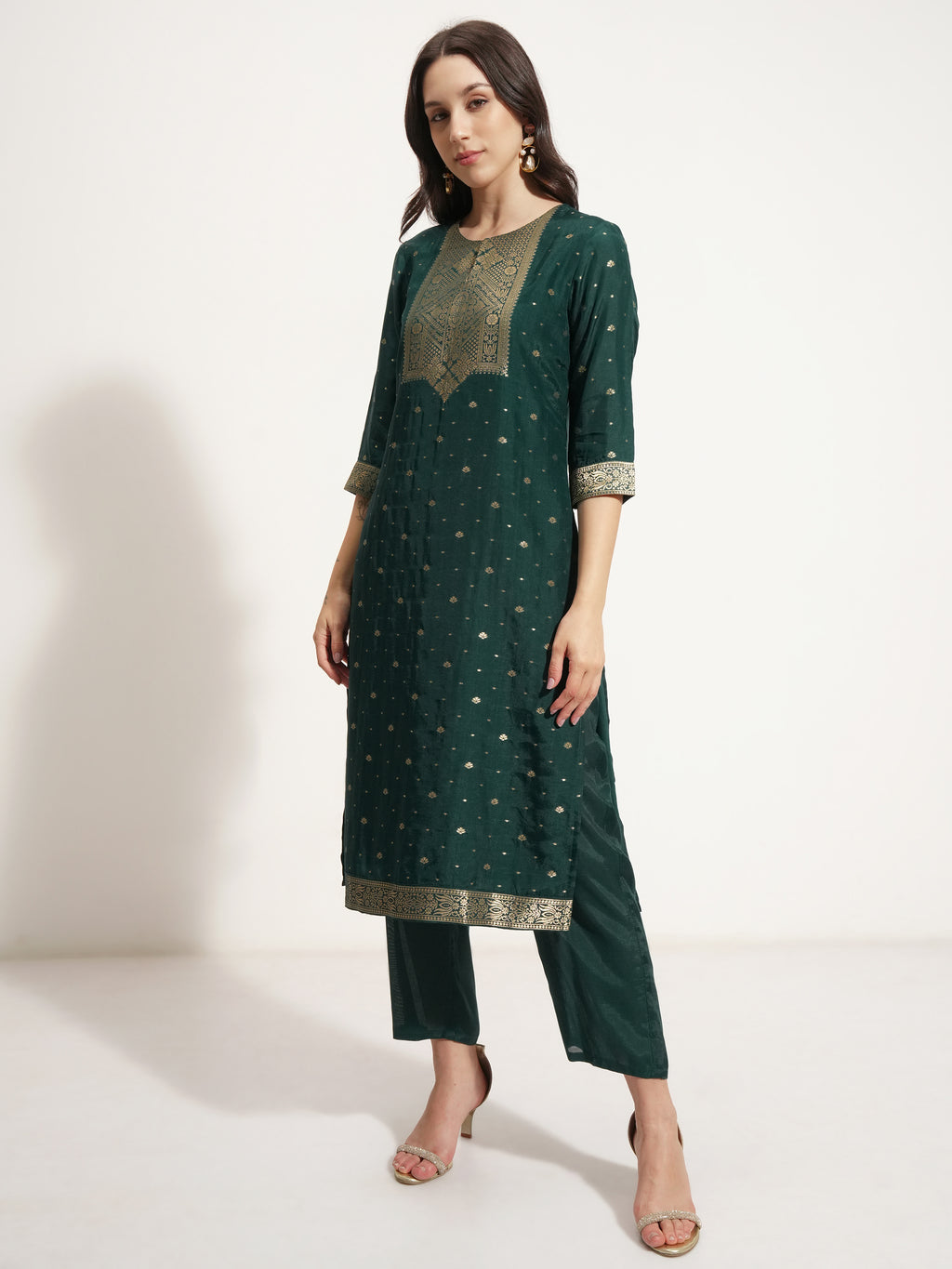 Vishudh Women Green Printed Kurta With Trouser And Dupatta - Green - Image 4