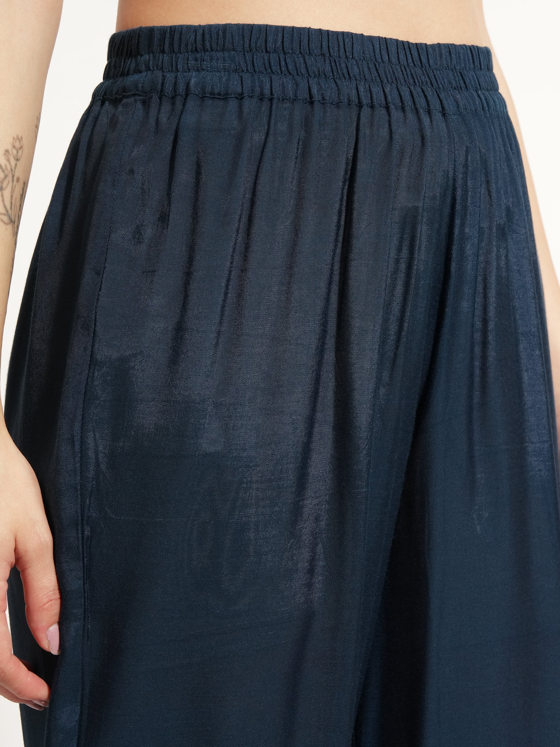 Vishudh Women Navy Blue Printed Kurta With Trouser And Dupatta - Navy Blue - Image 7
