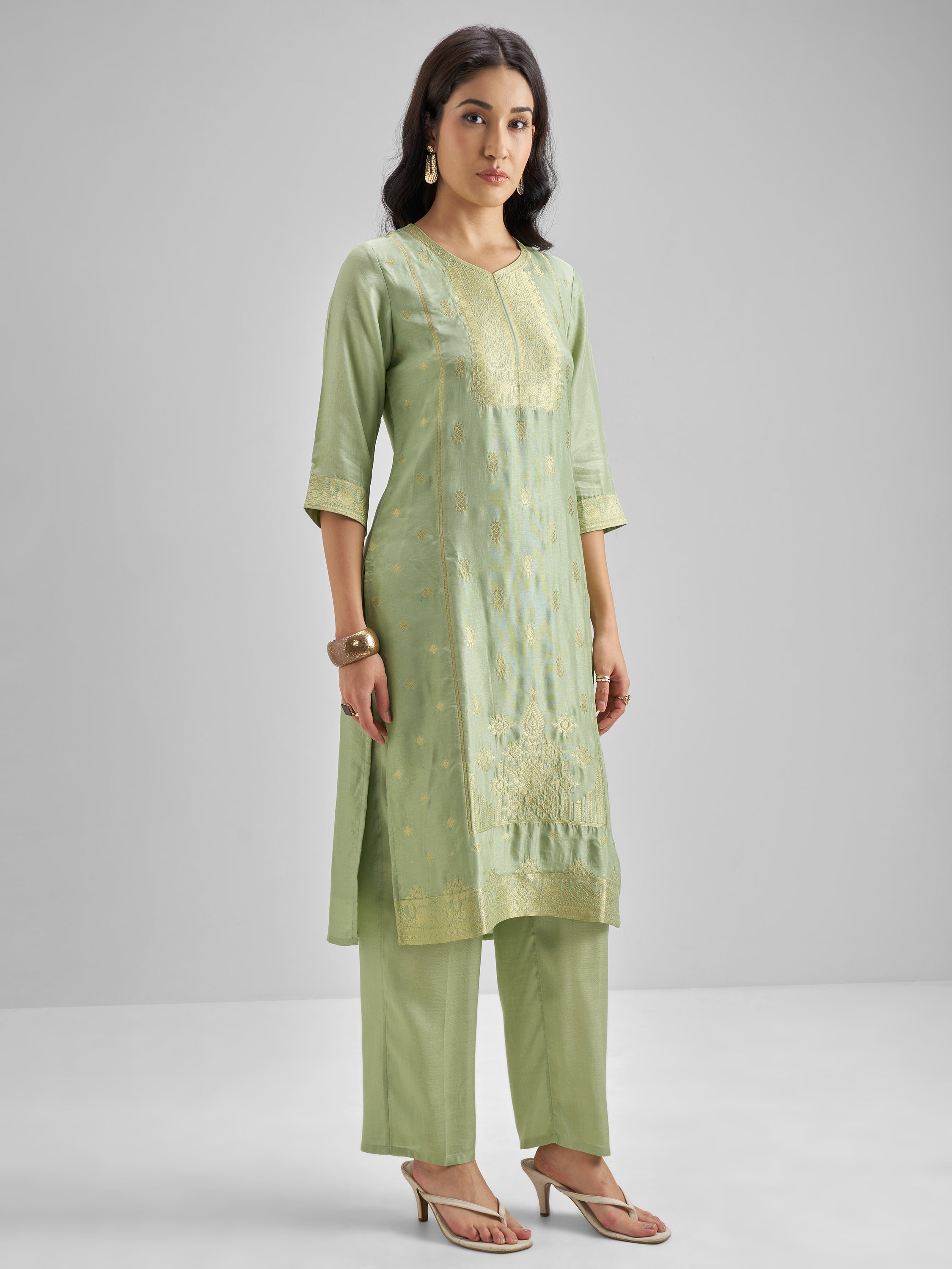 Vishudh Women Green Embroidered Kurta With Trouser And Dupatta - Green - Image 4