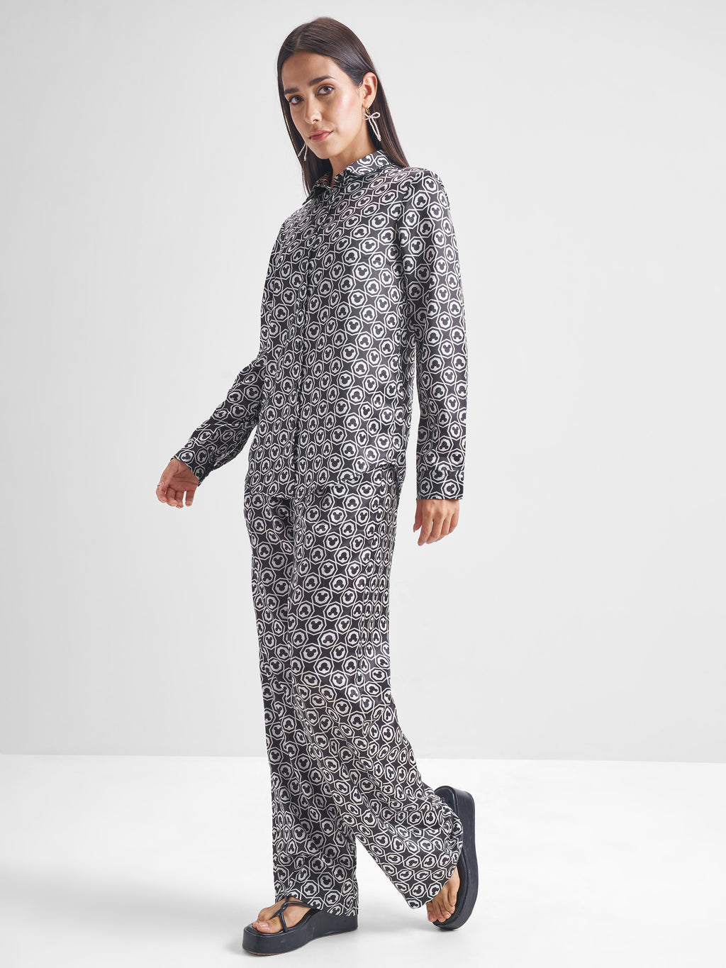 Disney By Tokyo Talkies Women Black Mickey Mouse Shirt With Trouser Co-Ords - Black - Image 2