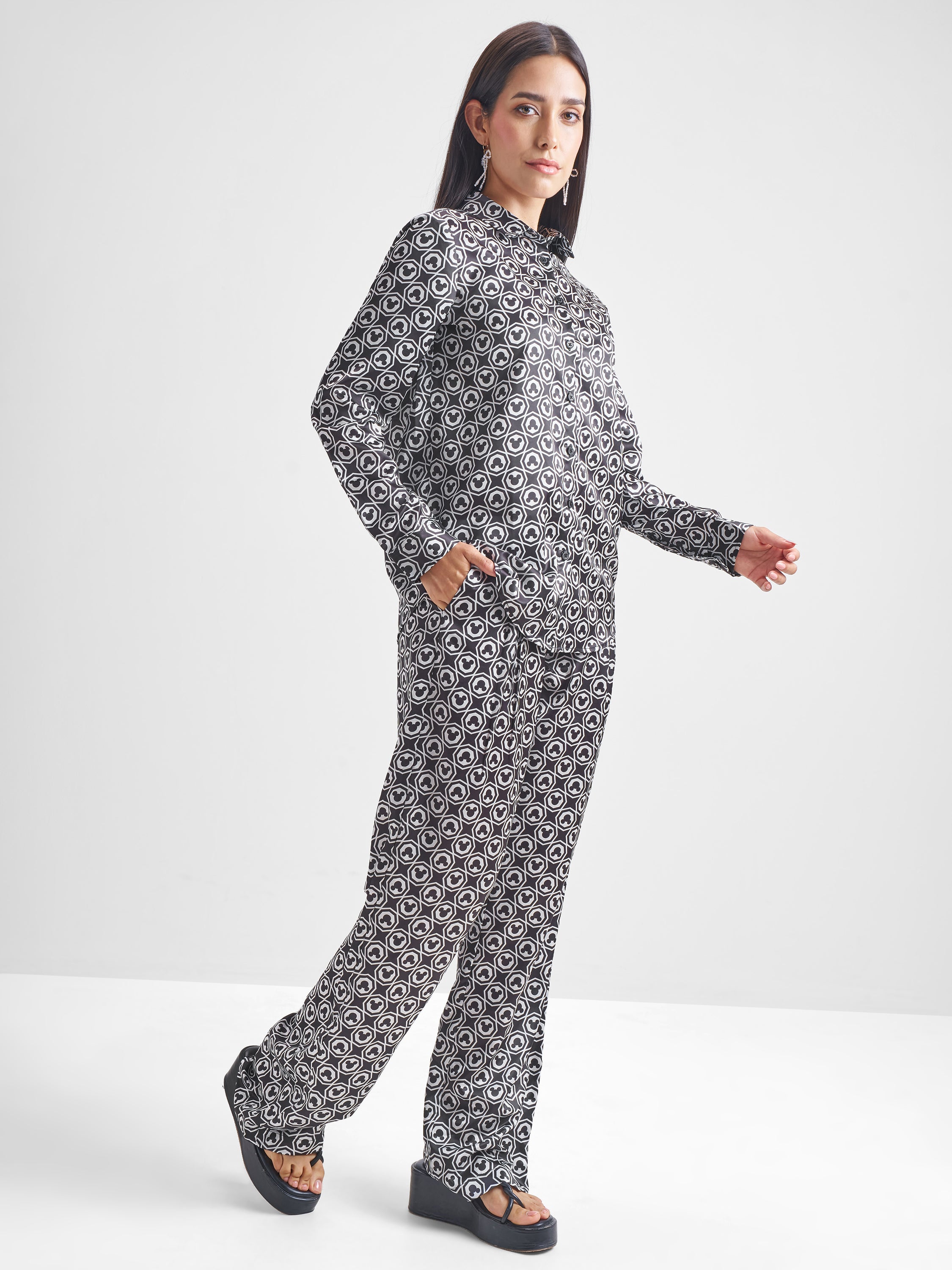 Disney By Tokyo Talkies Women Black Mickey Mouse Shirt With Trouser Co-Ords - Black - Image 4