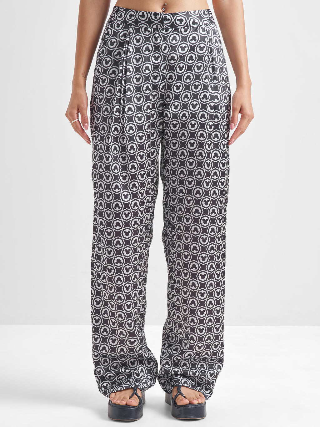 Disney By Tokyo Talkies Women Black Mickey Mouse Shirt With Trouser Co-Ords - Black - Image 6
