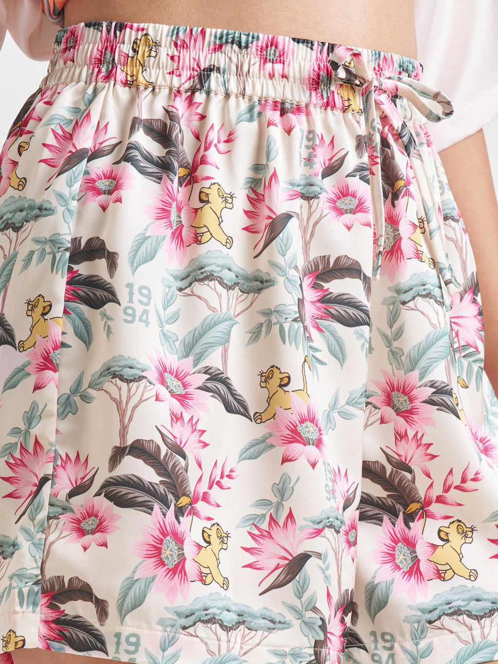 Disney By Tokyo Talkies Women Off White Lion King Shirt With Shorts Co-Ords - Off White - Image 8