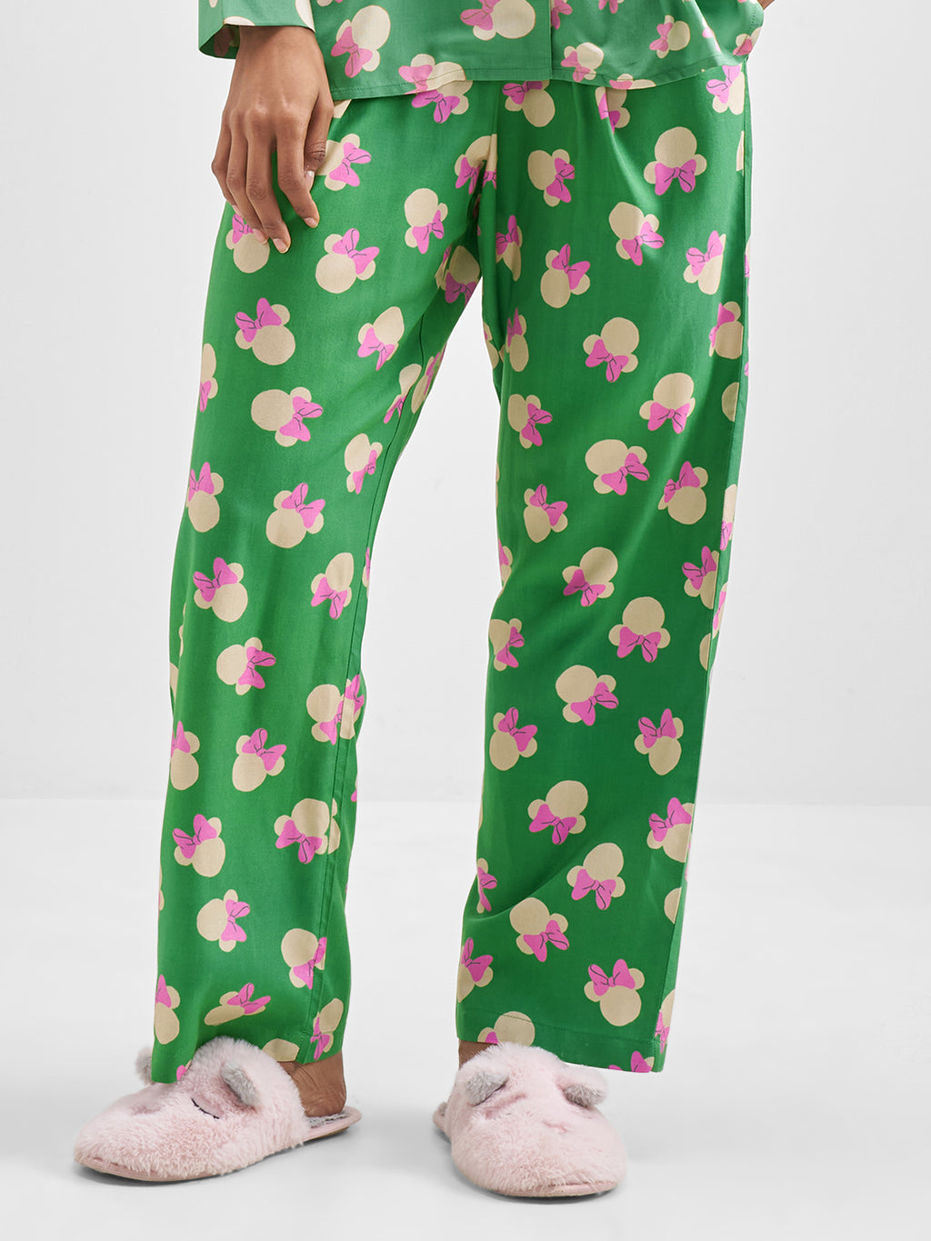 Disney By Tokyo Talkies Women Green Minnie Mouse Printed Regular Fit Regular Trouser - Green - Image 1