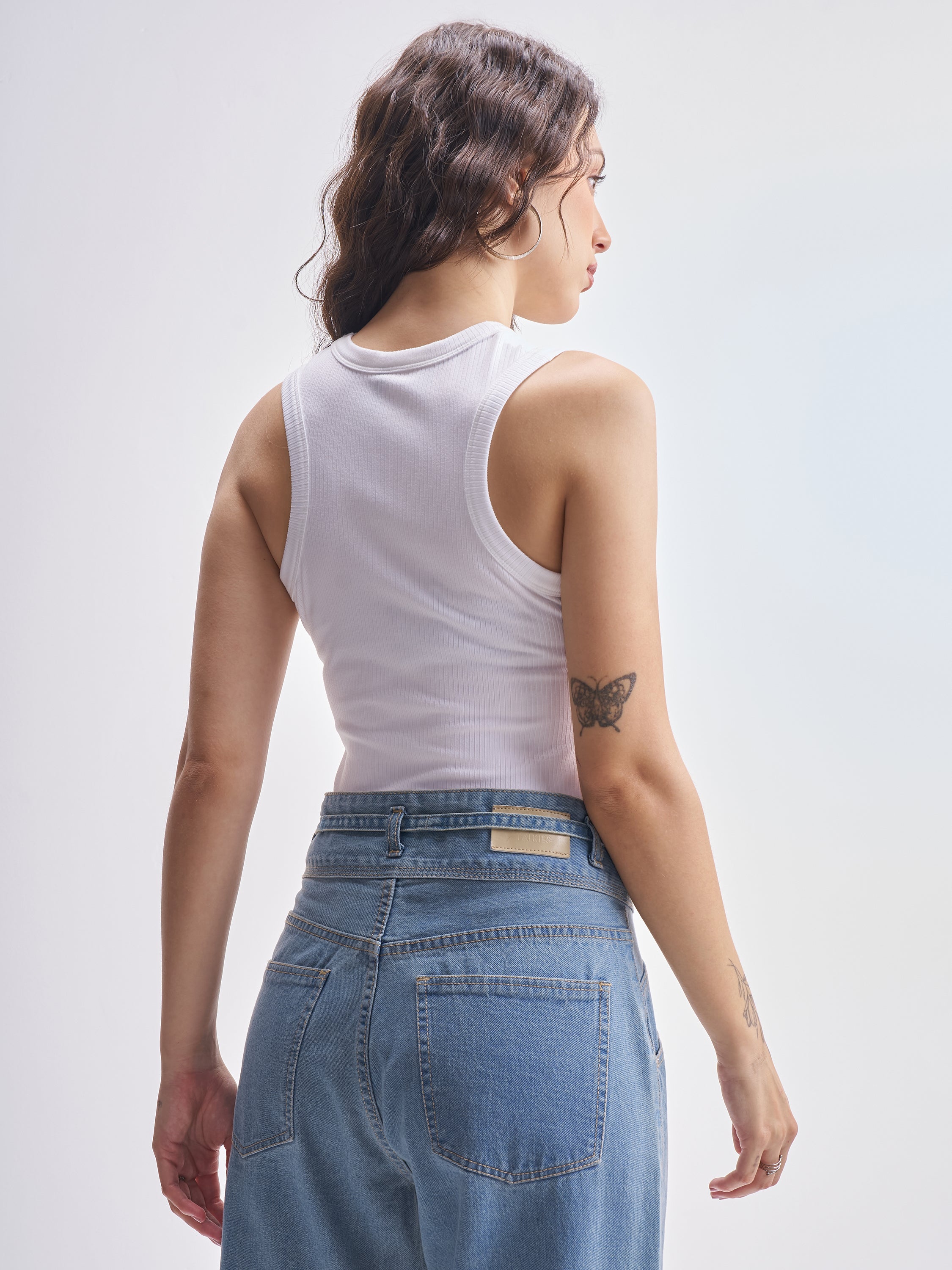 Tokyo Talkies Women White Solid Fitted Bodysuit - White - Image 3