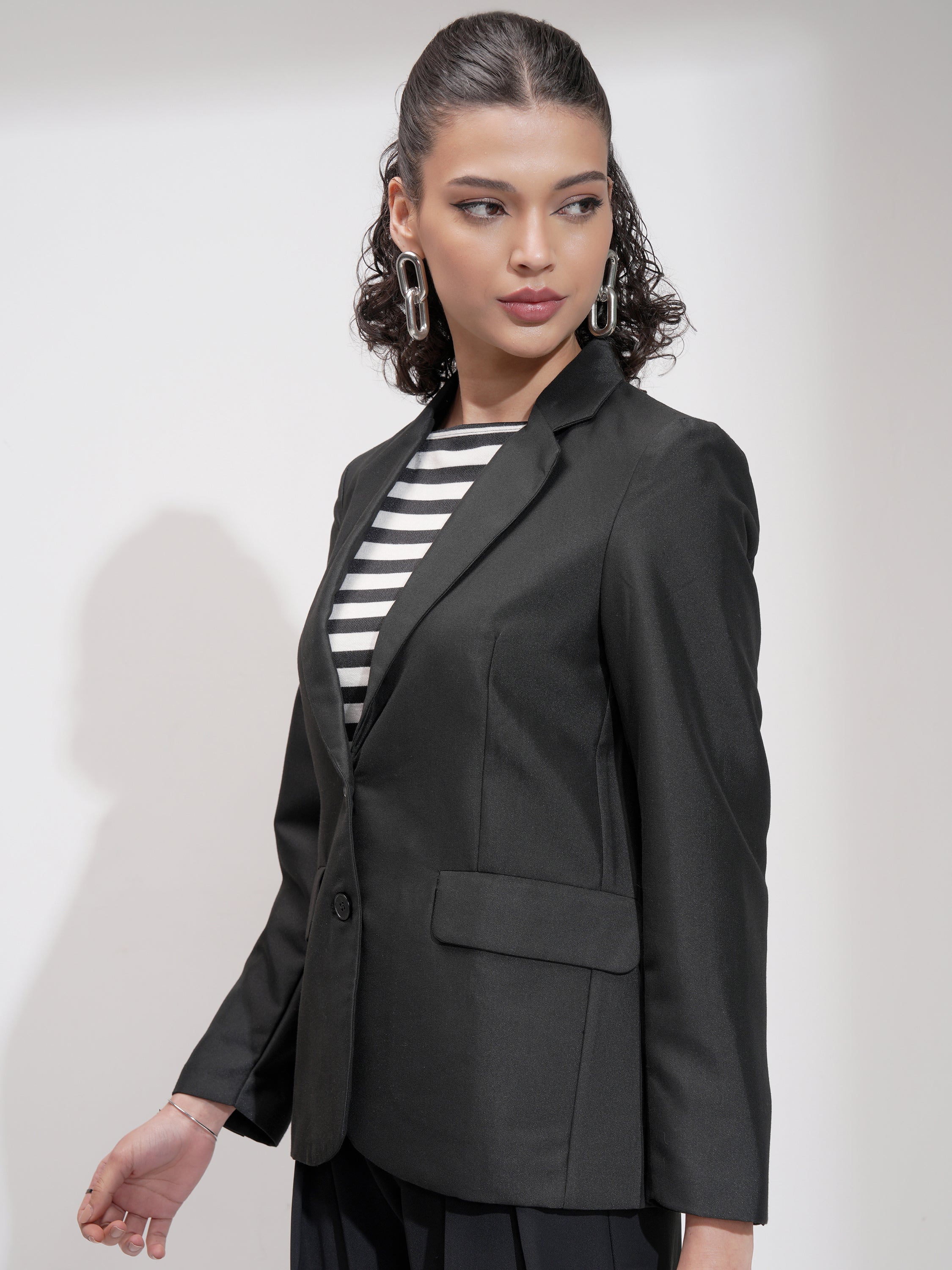 Tokyo Talkies Women Black Single-Breasted Blazer - Black - Image 4