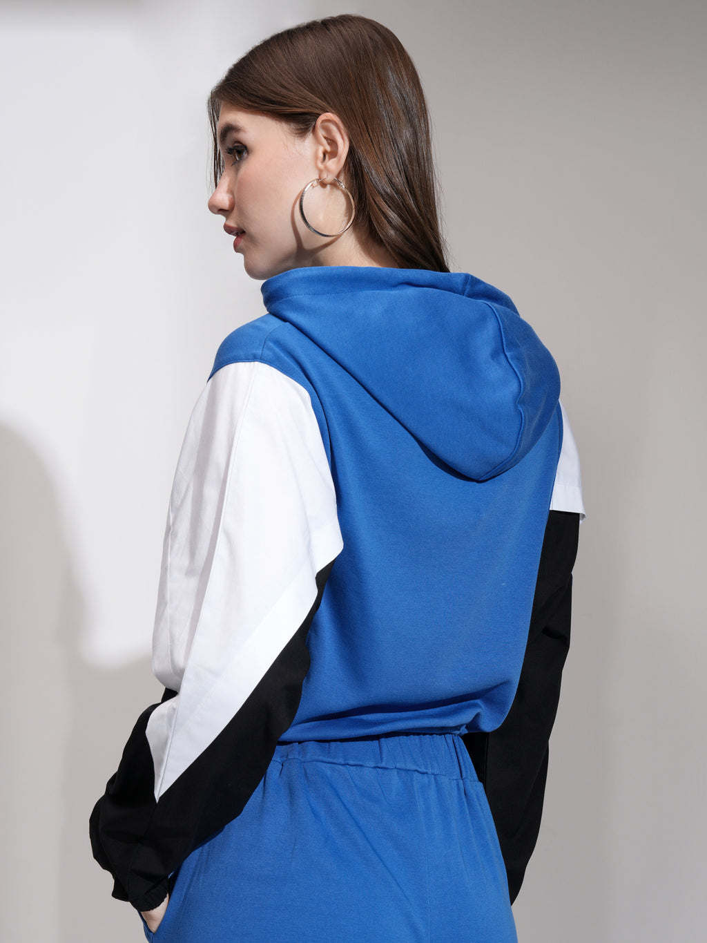 Tokyo Talkies Women Blue Printed Pullover Hood Sweatshirt - Blue - Image 3