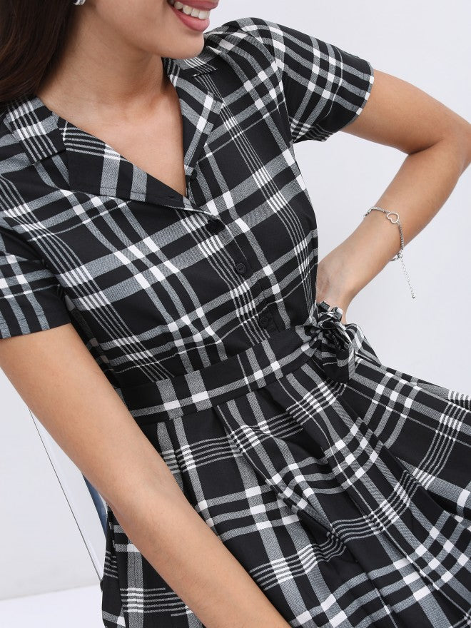 Tokyo Talkies Women Black/White Printed Pleated Midi Dress - Black - Image 4