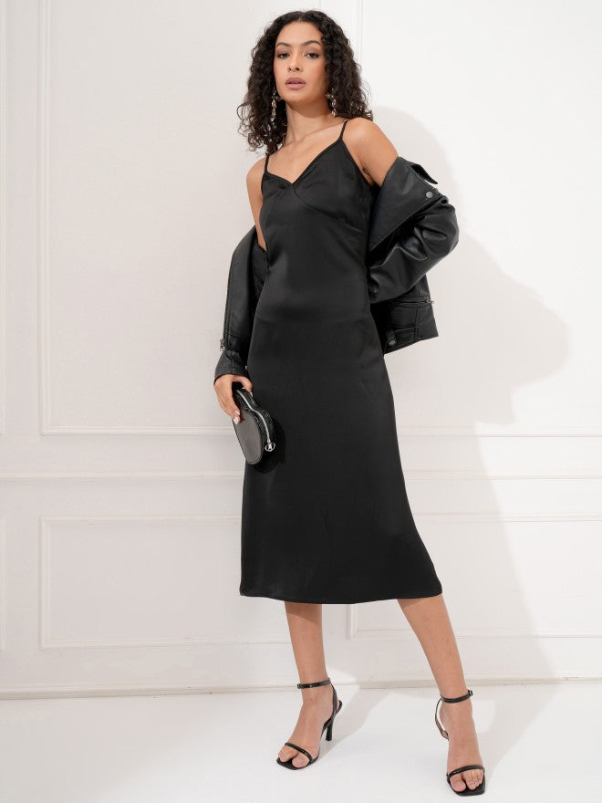 Tokyo Talkies Women Black Solid Sheath Dress - Black - Image 2