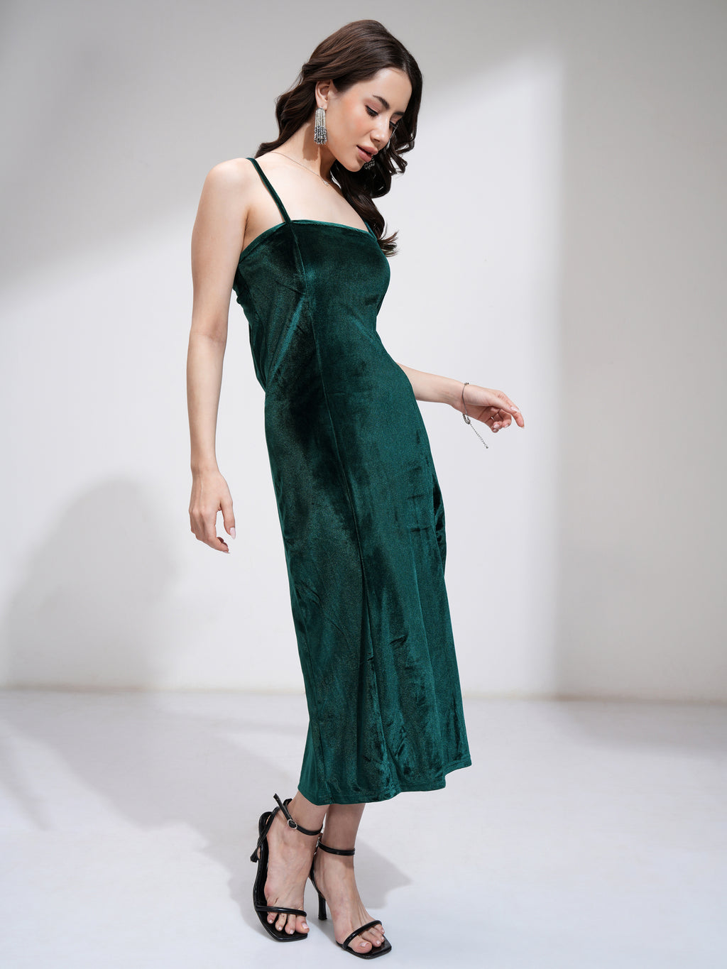 Tokyo Talkies Women Green Solid Bodycon Dress - Green - Image 6