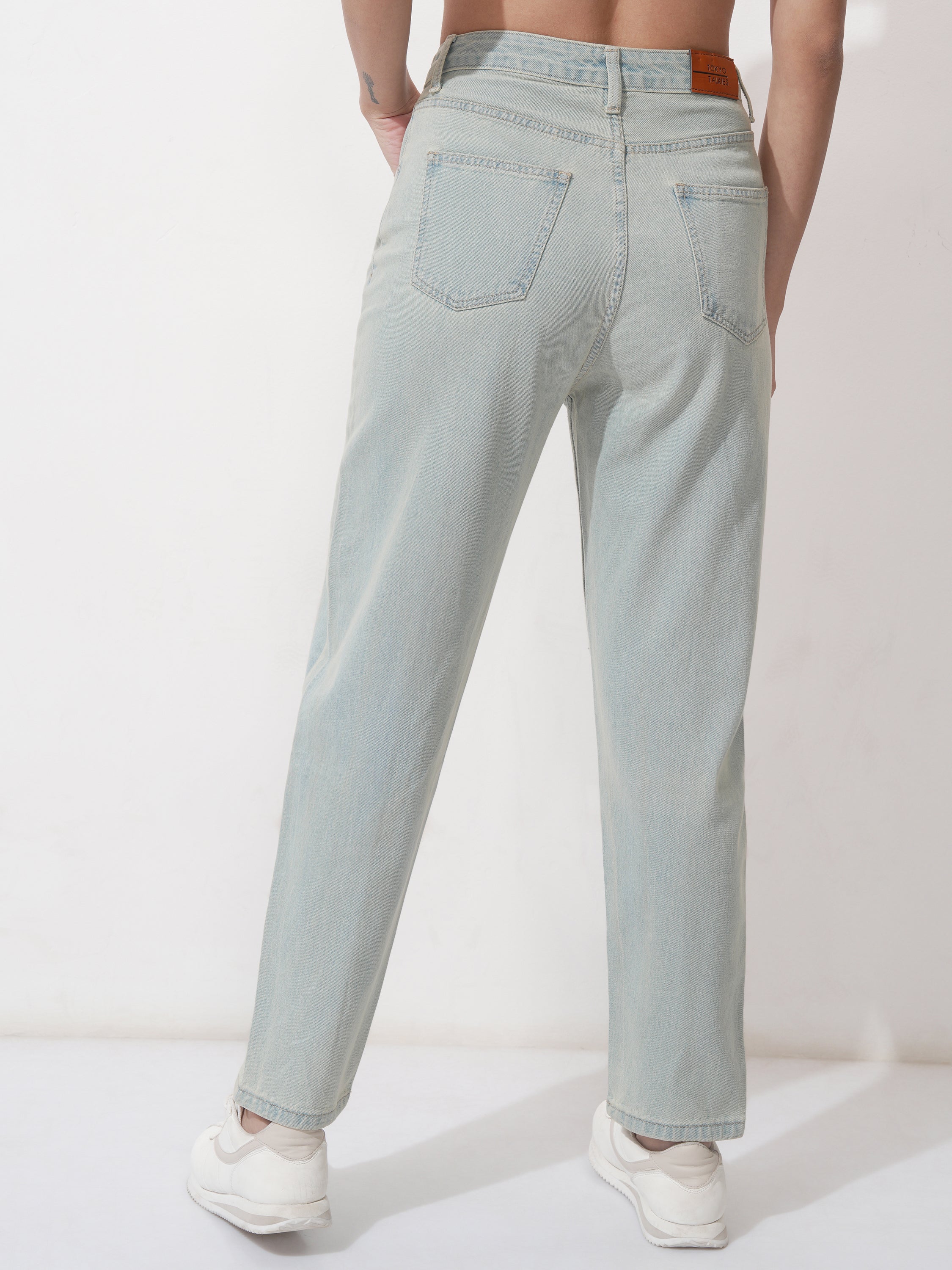 Tokyo Talkies Women Blue Mom Fit Stretchable Jeans - Blue - Image 3