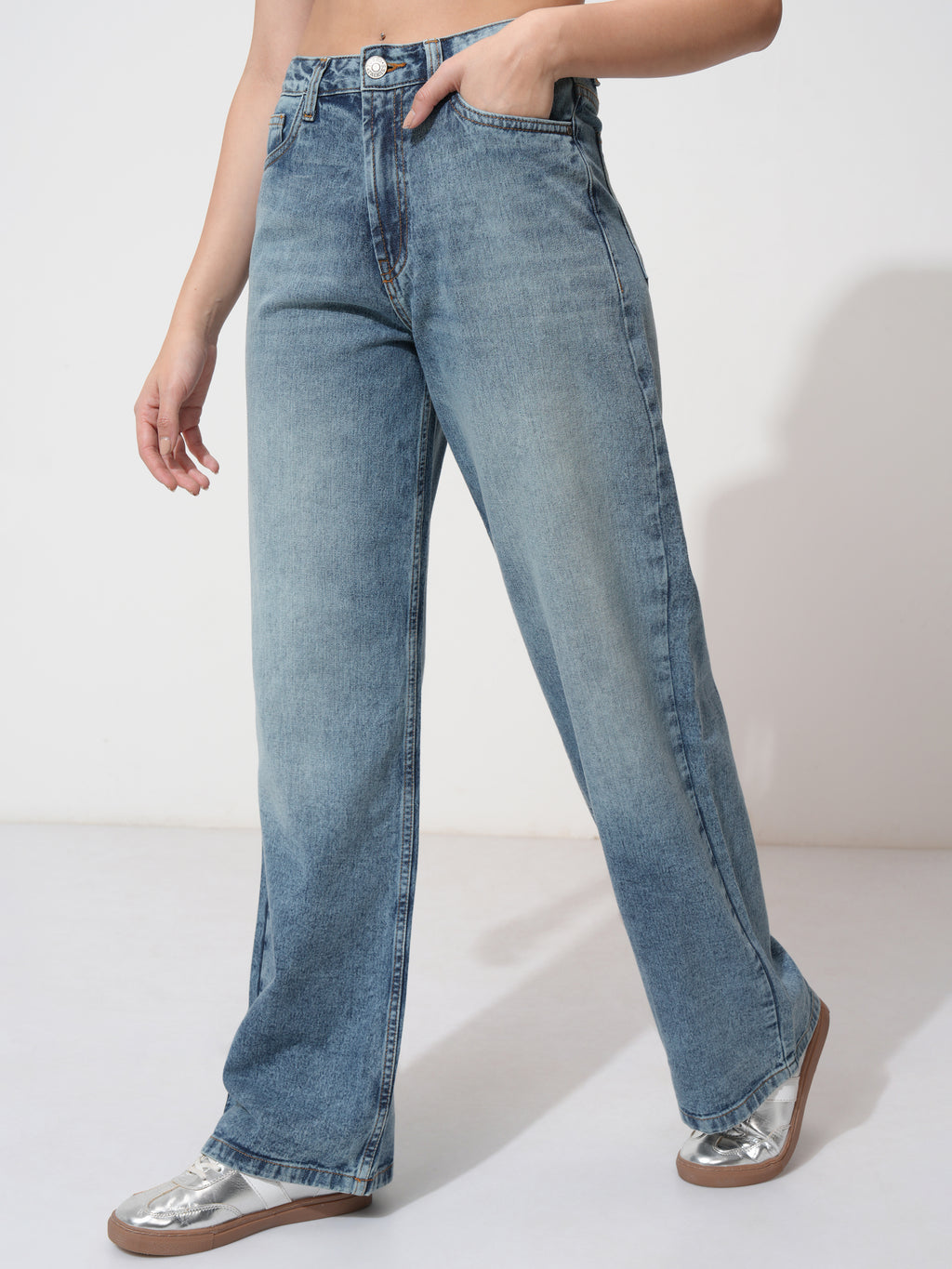 Tokyo Talkies Women Blue Straight Fit Non Stretchable Jeans - Blue - Image 4