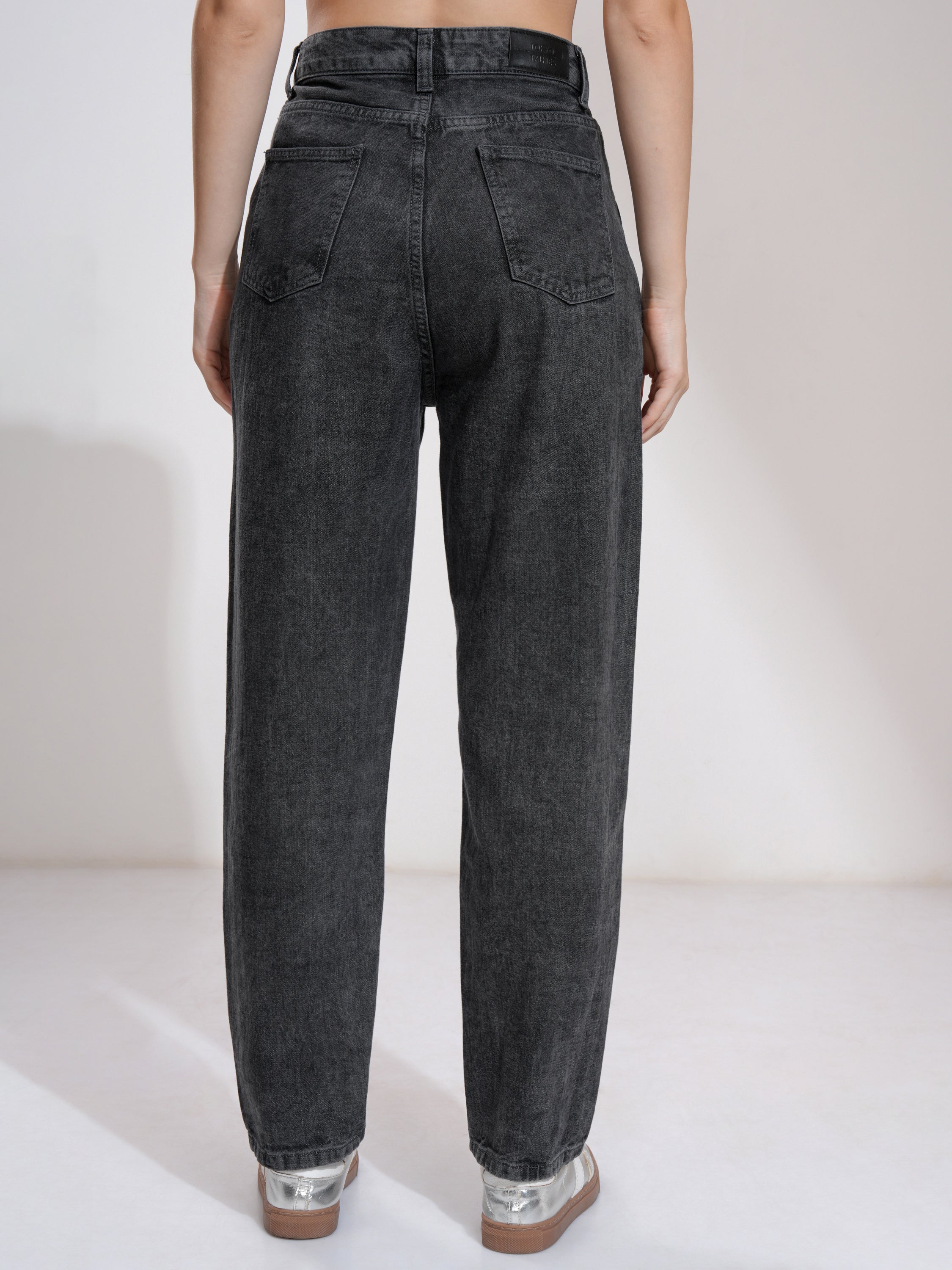Tokyo Talkies Women Grey Straight Fit Stretchable Jeans - Grey - Image 3