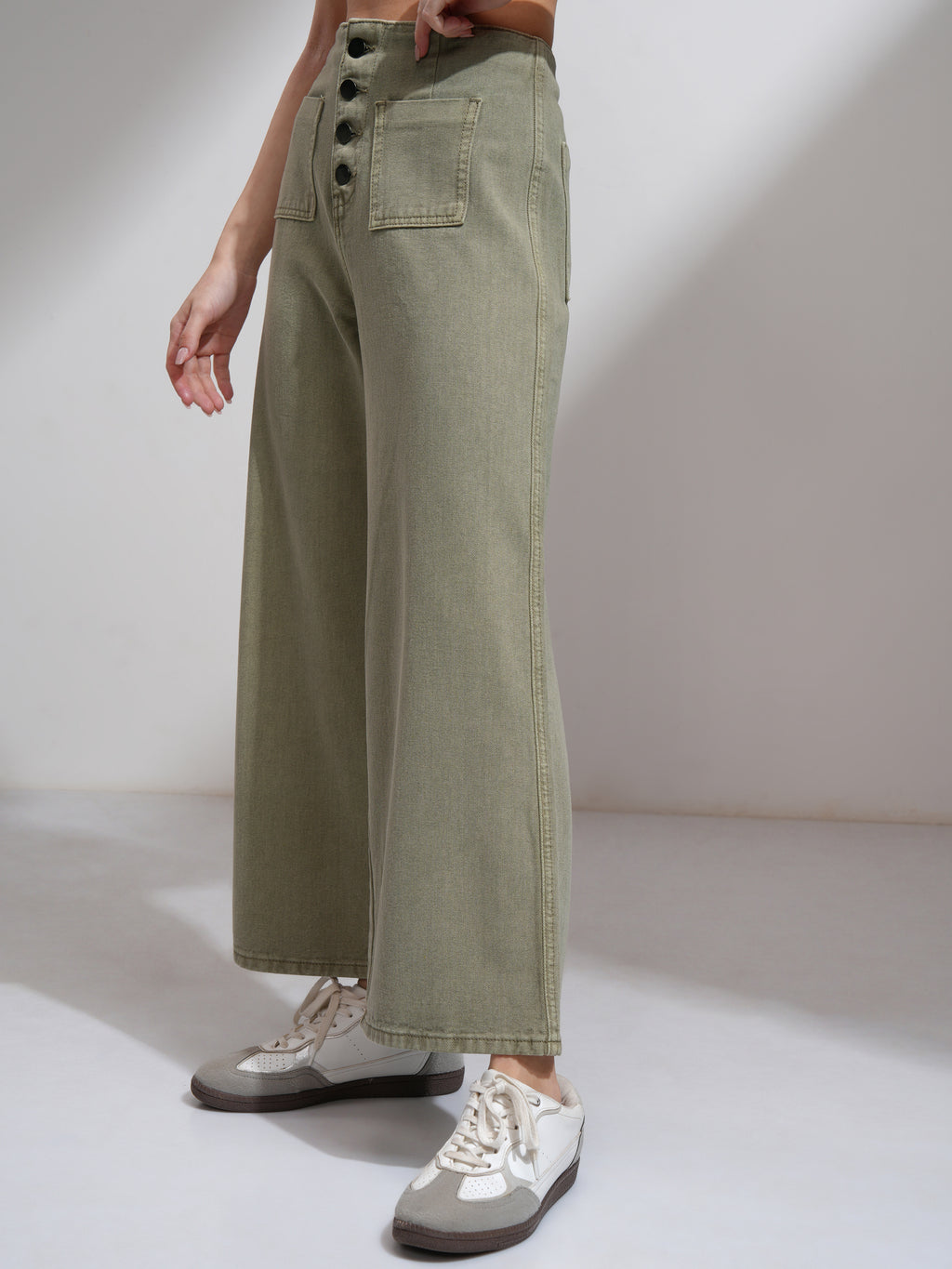 Tokyo Talkies Women Olive Straight Fit Stretchable Jeans - Olive - Image 4