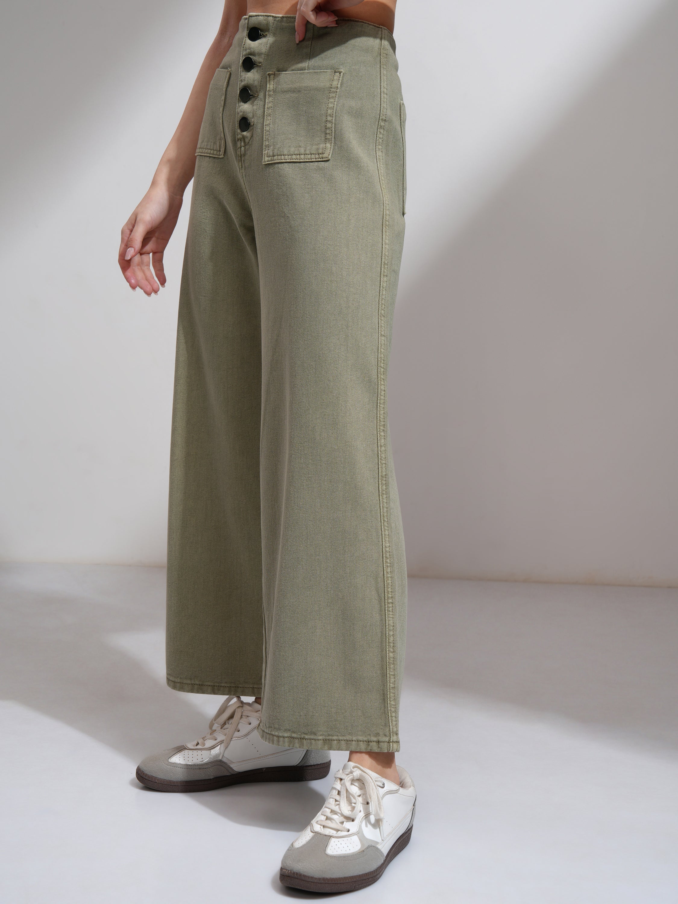 Tokyo Talkies Women Olive Straight Fit Stretchable Jeans - Olive - Image 4