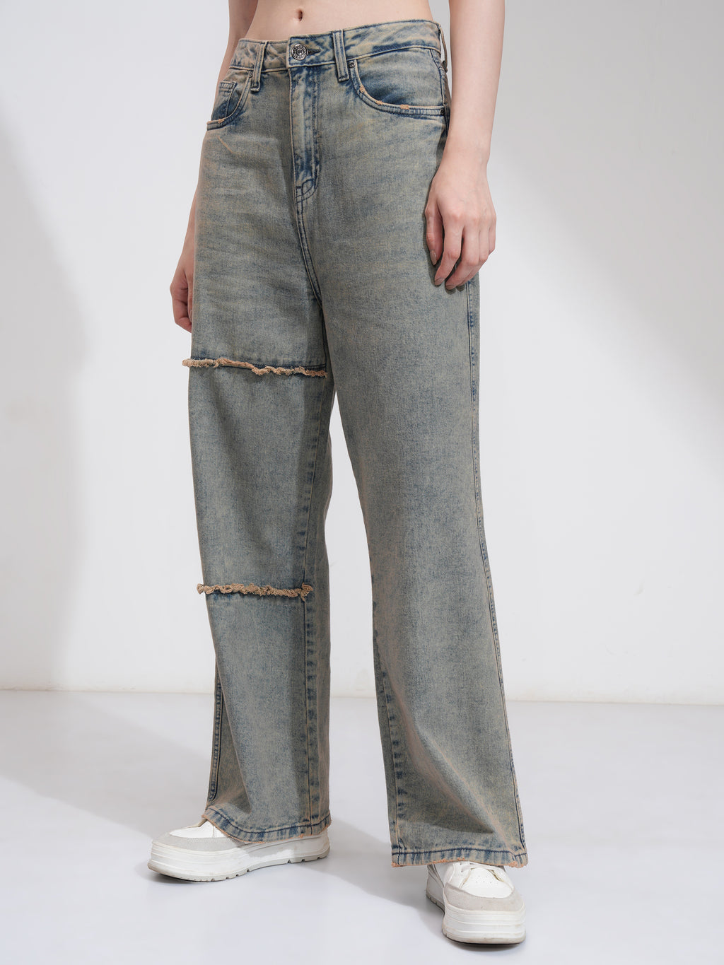 Tokyo Talkies Women Blue Flared Stretchable Jeans - Blue - Image 4
