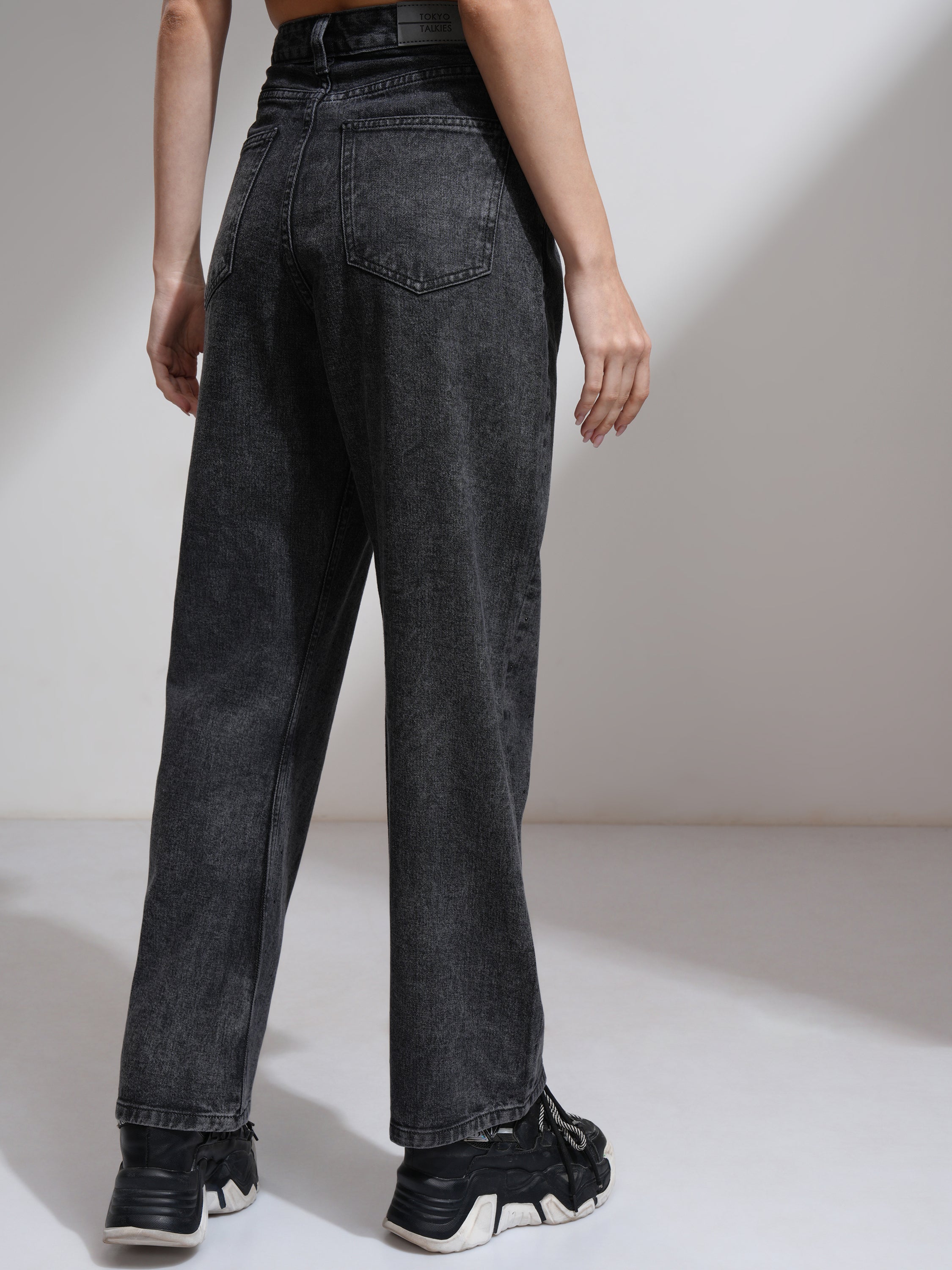 Tokyo Talkies Women Grey Dad Fit Stretchable Jeans - Grey - Image 3