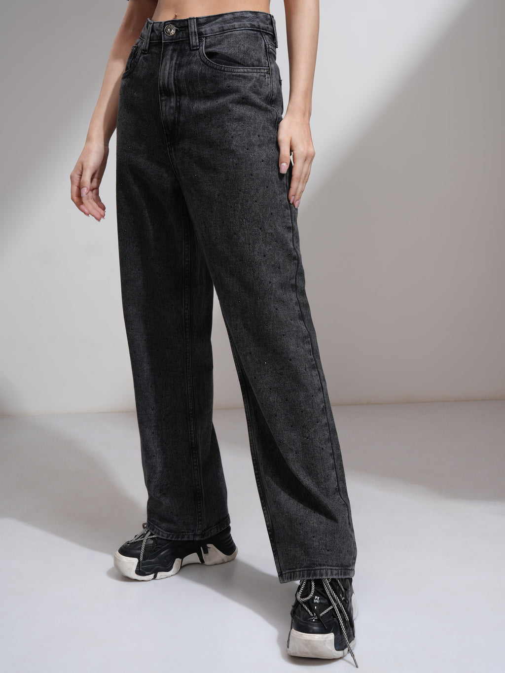 Tokyo Talkies Women Grey Dad Fit Stretchable Jeans - Grey - Image 4
