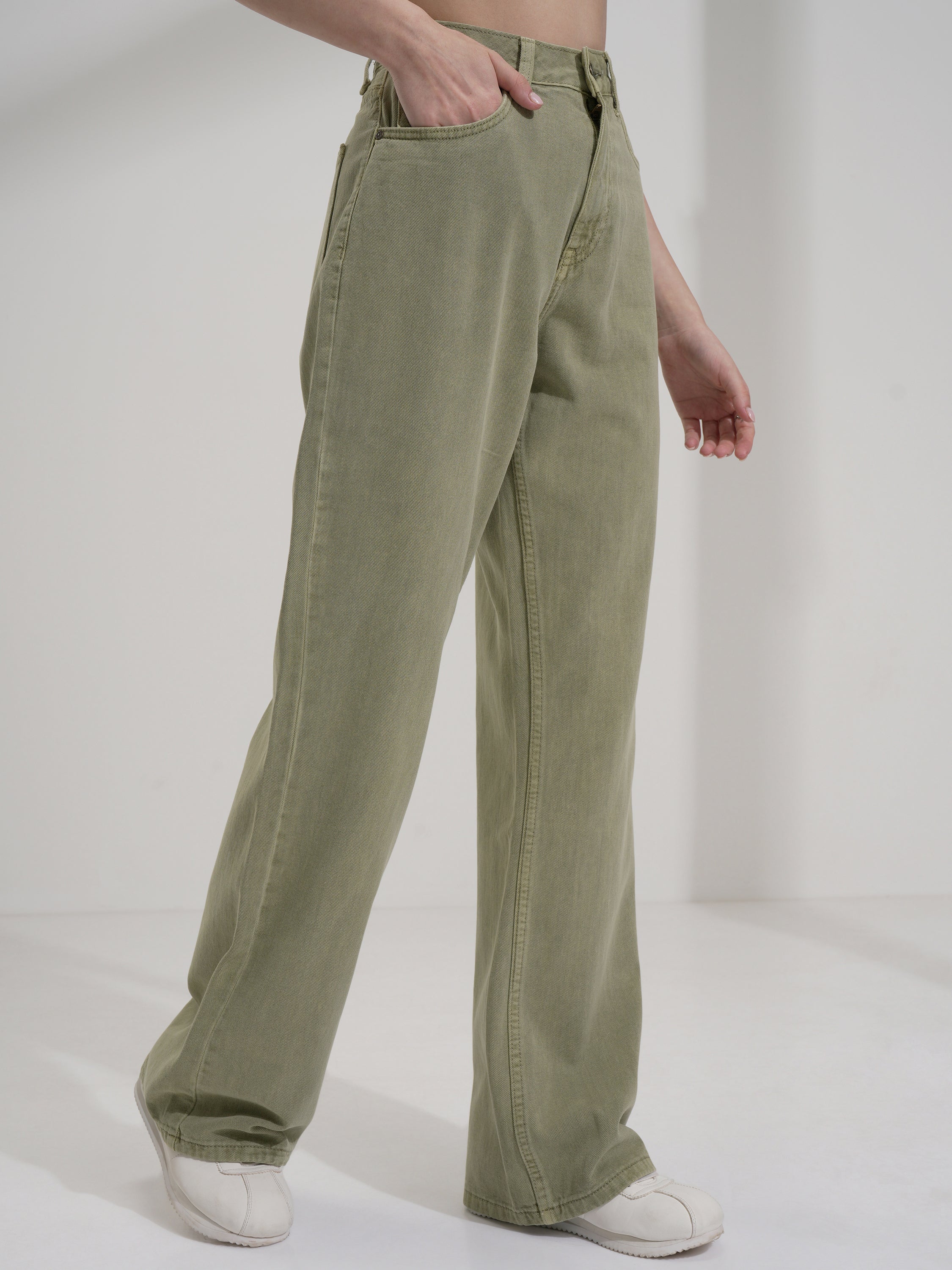 Tokyo Talkies Women Green Bootcut Stretchable Jeans - Green - Image 6