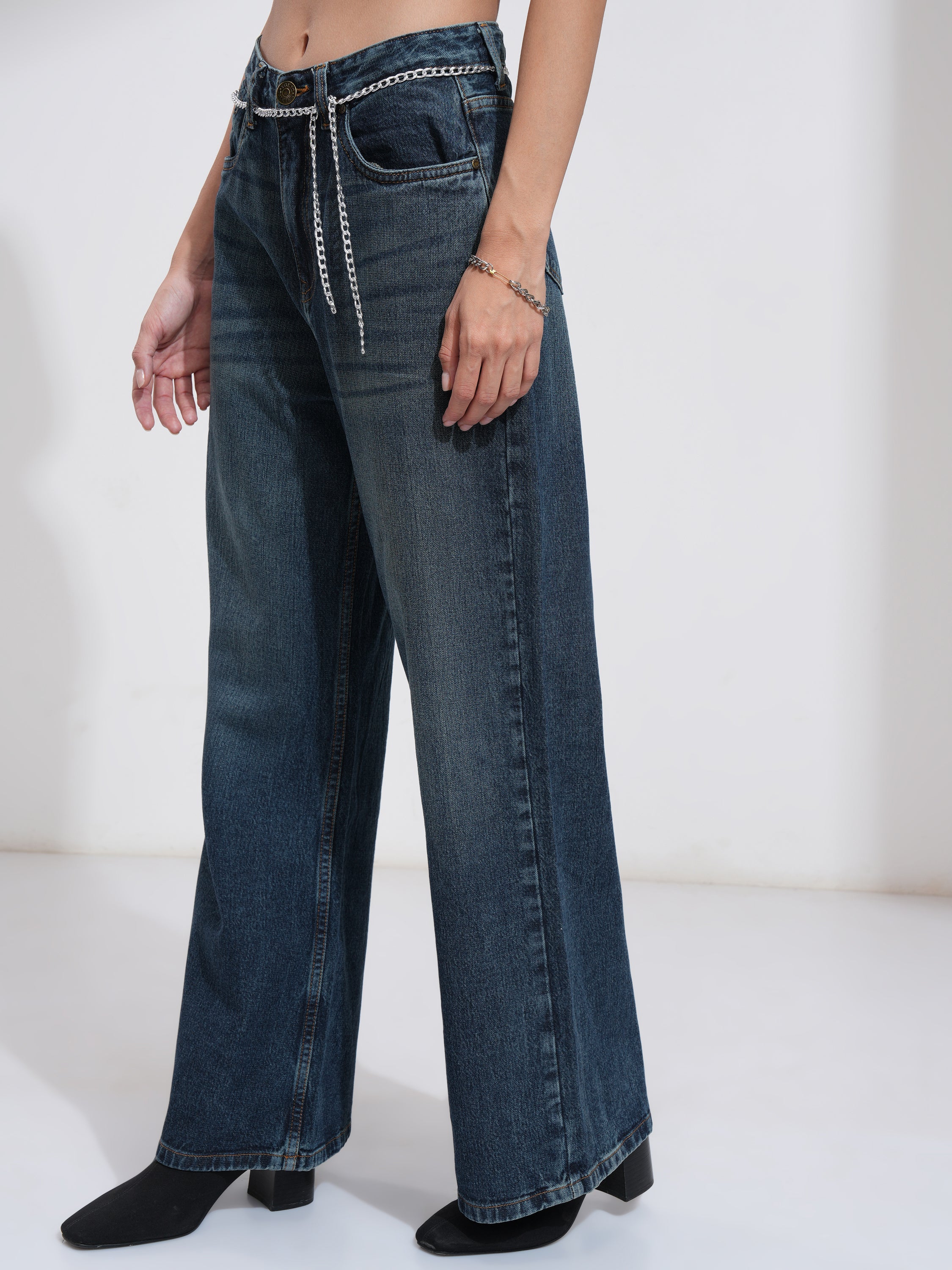 Tokyo Talkies Women Blue Flared Stretchable Jeans - Blue - Image 4