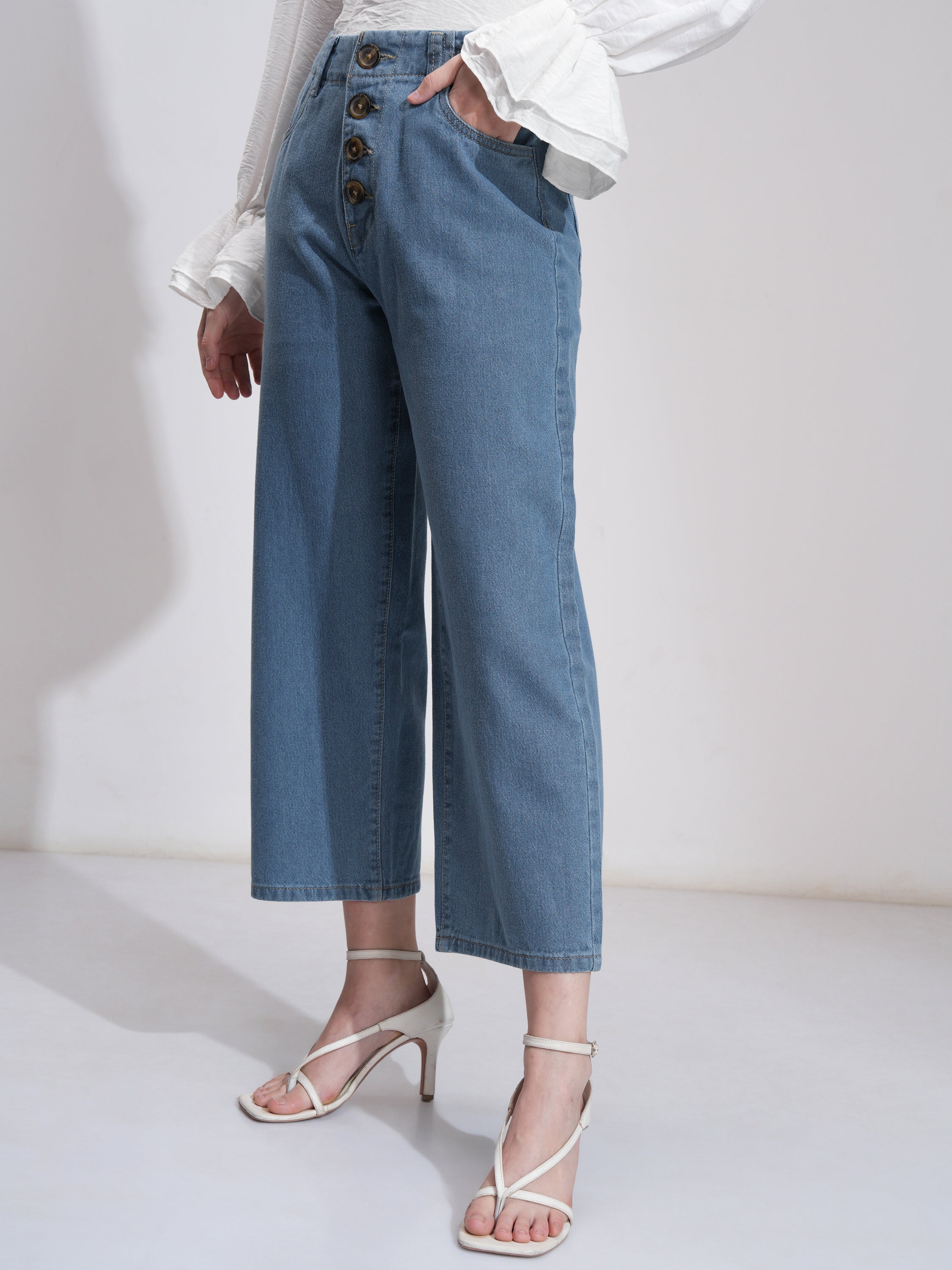 Tokyo Talkies Women Blue Flared Stretchable Jeans - Blue - Image 4