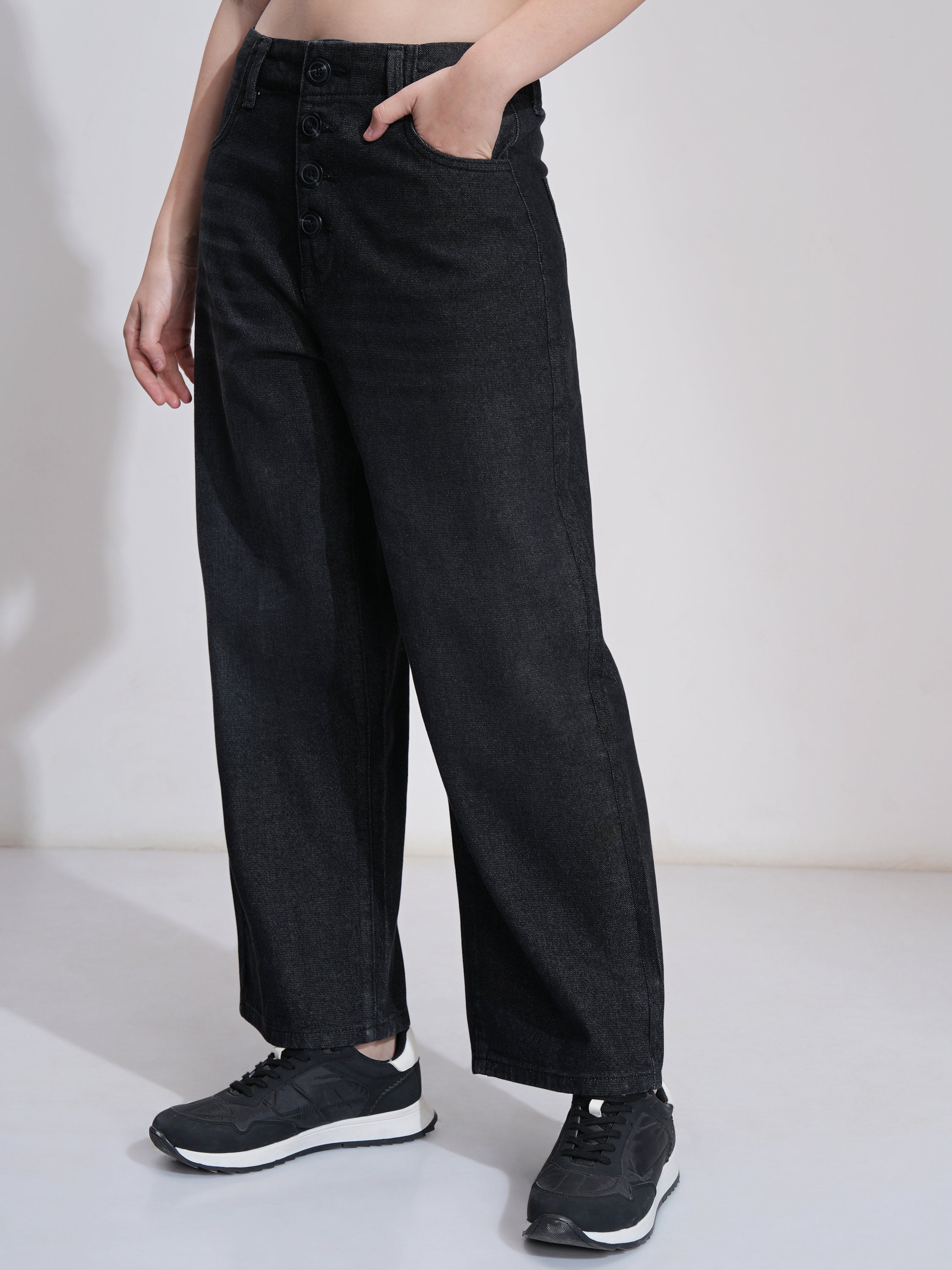 Tokyo Talkies Women Black Flared Stretchable Jeans - Black - Image 4