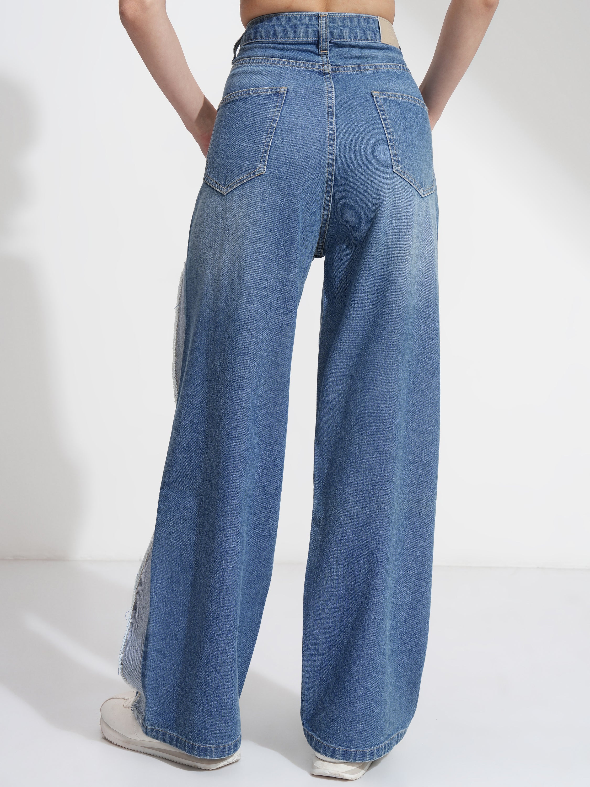 Tokyo Talkies Women Blue Regular Fit Stretchable Jeans - Blue - Image 3