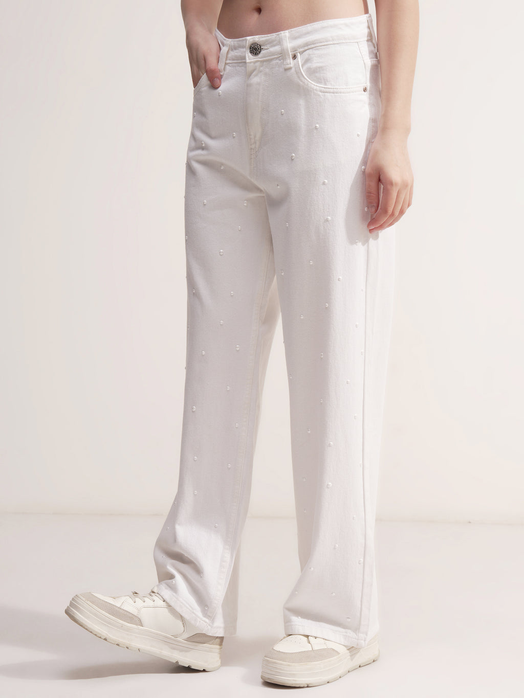 Tokyo Talkies Women White Straight Fit Stretchable Jeans - White - Image 4