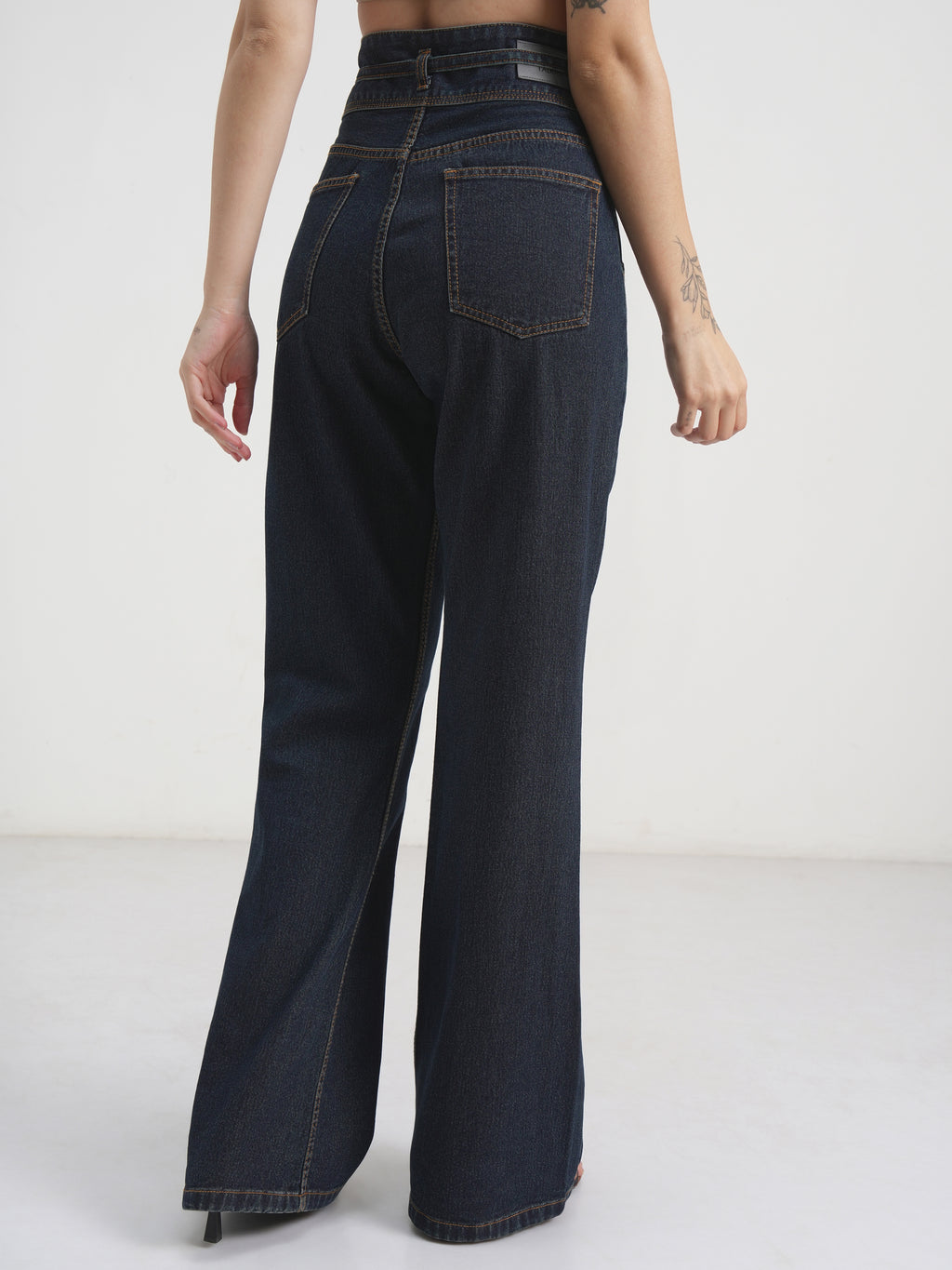 Tokyo Talkies Women Blue Bootcut Stretchable Jeans - Blue - Image 3