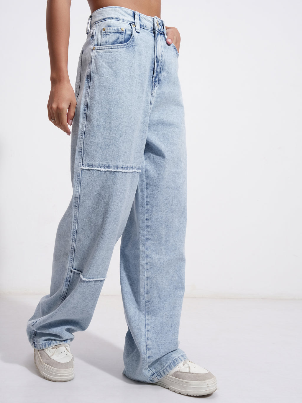 Tokyo Talkies Women Blue Flared Stretchable Jeans - Blue - Image 6