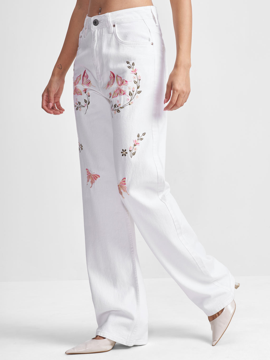 Tokyo Talkies Women White Dad Fit Jeans - White - Image 4