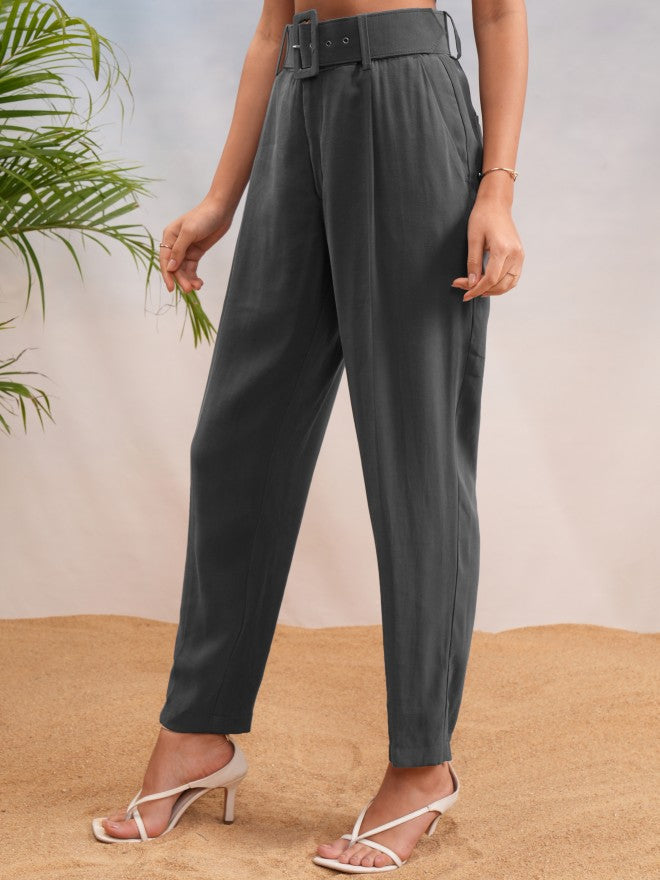 Tokyo Talkies Women Charcoal Solid Straight Fit Casual Trouser - Charcoal - Image 4