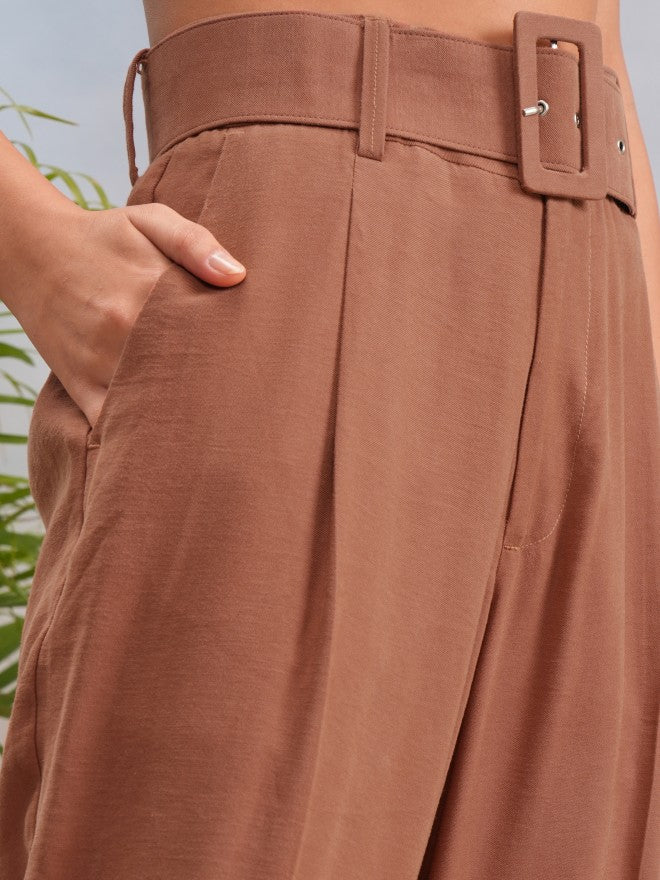 Tokyo Talkies Women Rose Solid Straight Fit Casual Trouser - Rose - Image 5
