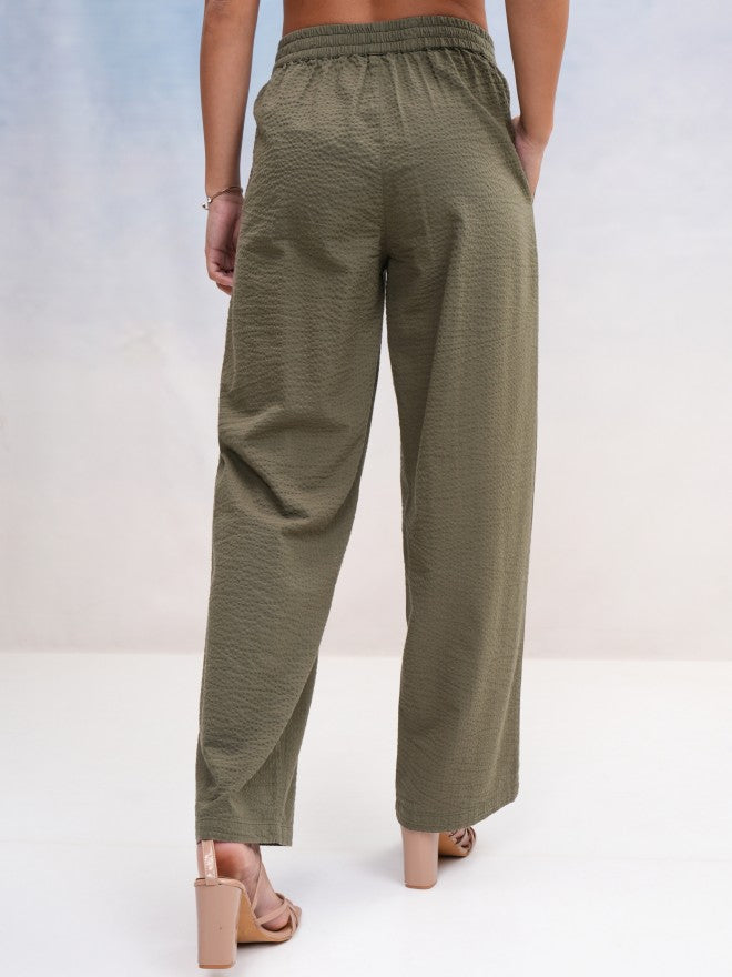 Tokyo Talkies Women Olive Self Design Regular Fit Casual Trouser - Olive - Image 3