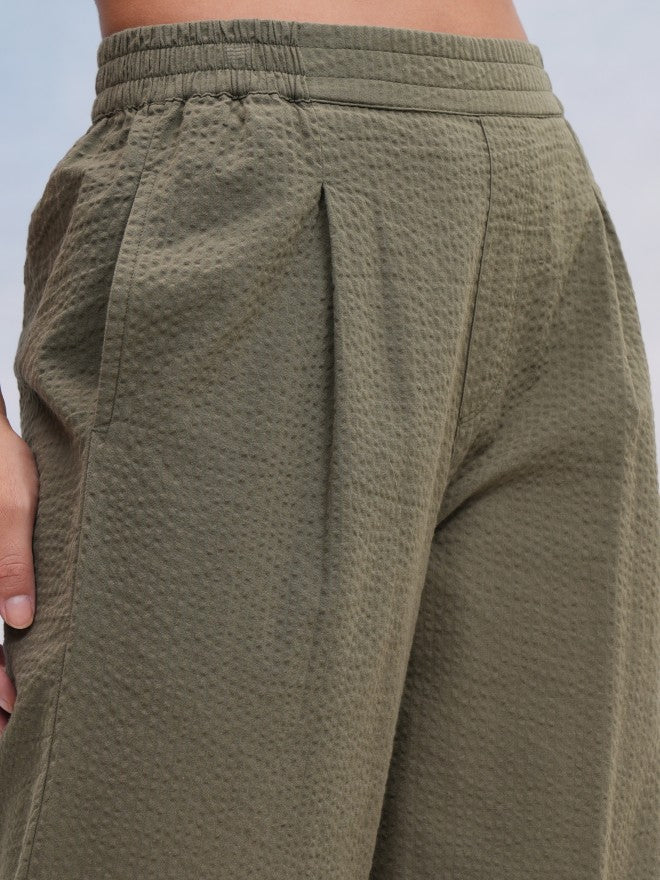 Tokyo Talkies Women Olive Self Design Regular Fit Casual Trouser - Olive - Image 5