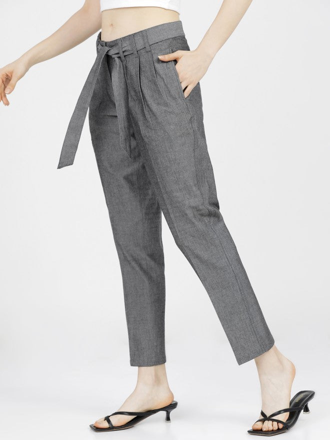 Tokyo Talkies Women Black Solid Tapered Fit Casual Trouser - Black - Image 2