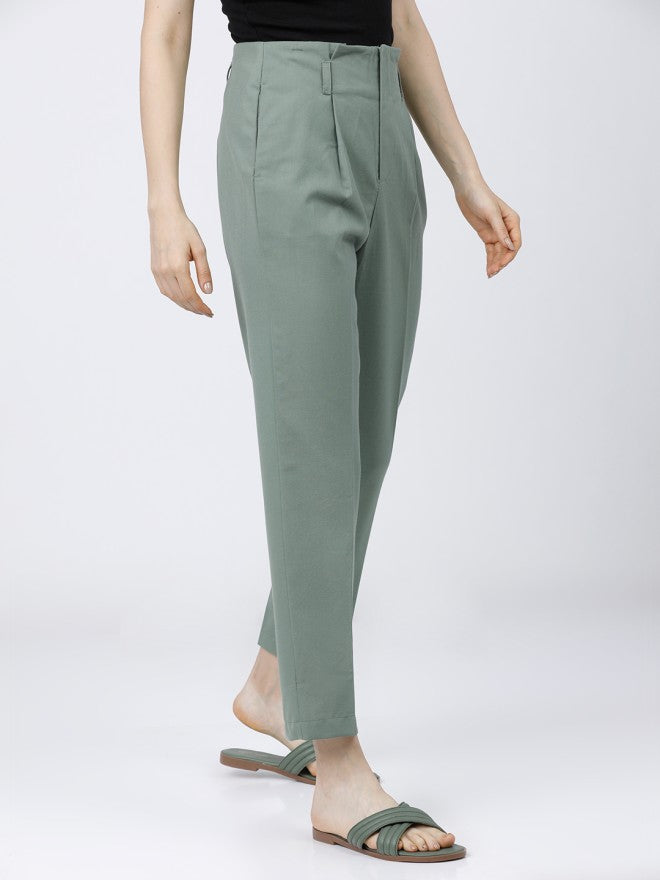Tokyo Talkies Women Green Solid Tapered Fit Casual Trouser - Green - Image 6