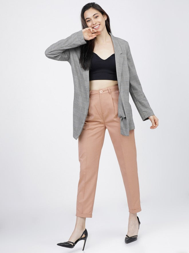 Tokyo Talkies Women Beige Solid Tapered Fit Casual Trouser - Beige - Image 5