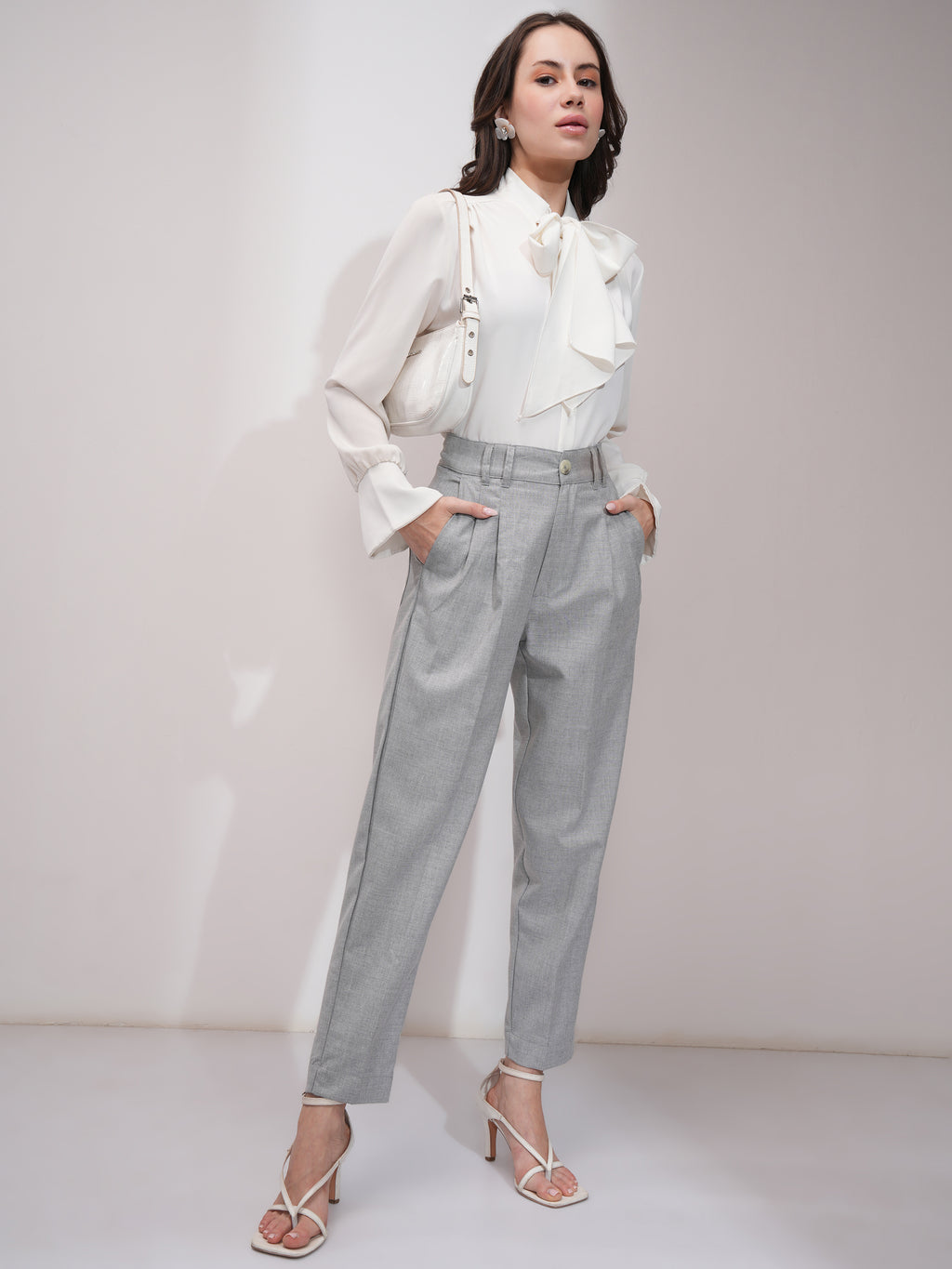 Tokyo Talkies Women Grey Solid Tapered Fit Casual Trouser - Grey - Image 2