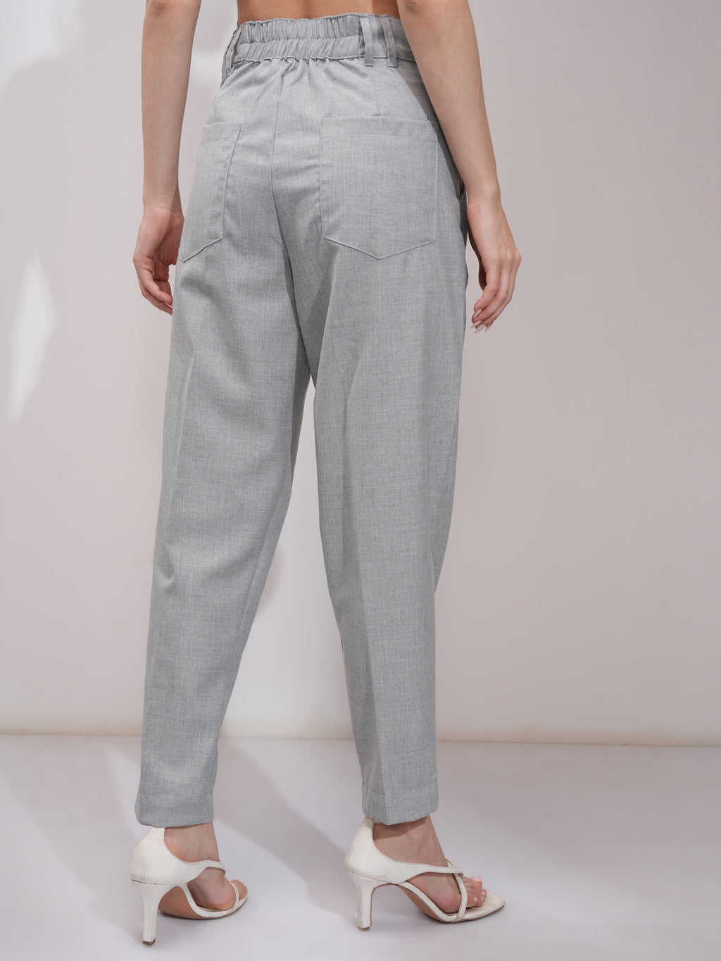 Tokyo Talkies Women Grey Solid Tapered Fit Casual Trouser - Grey - Image 3