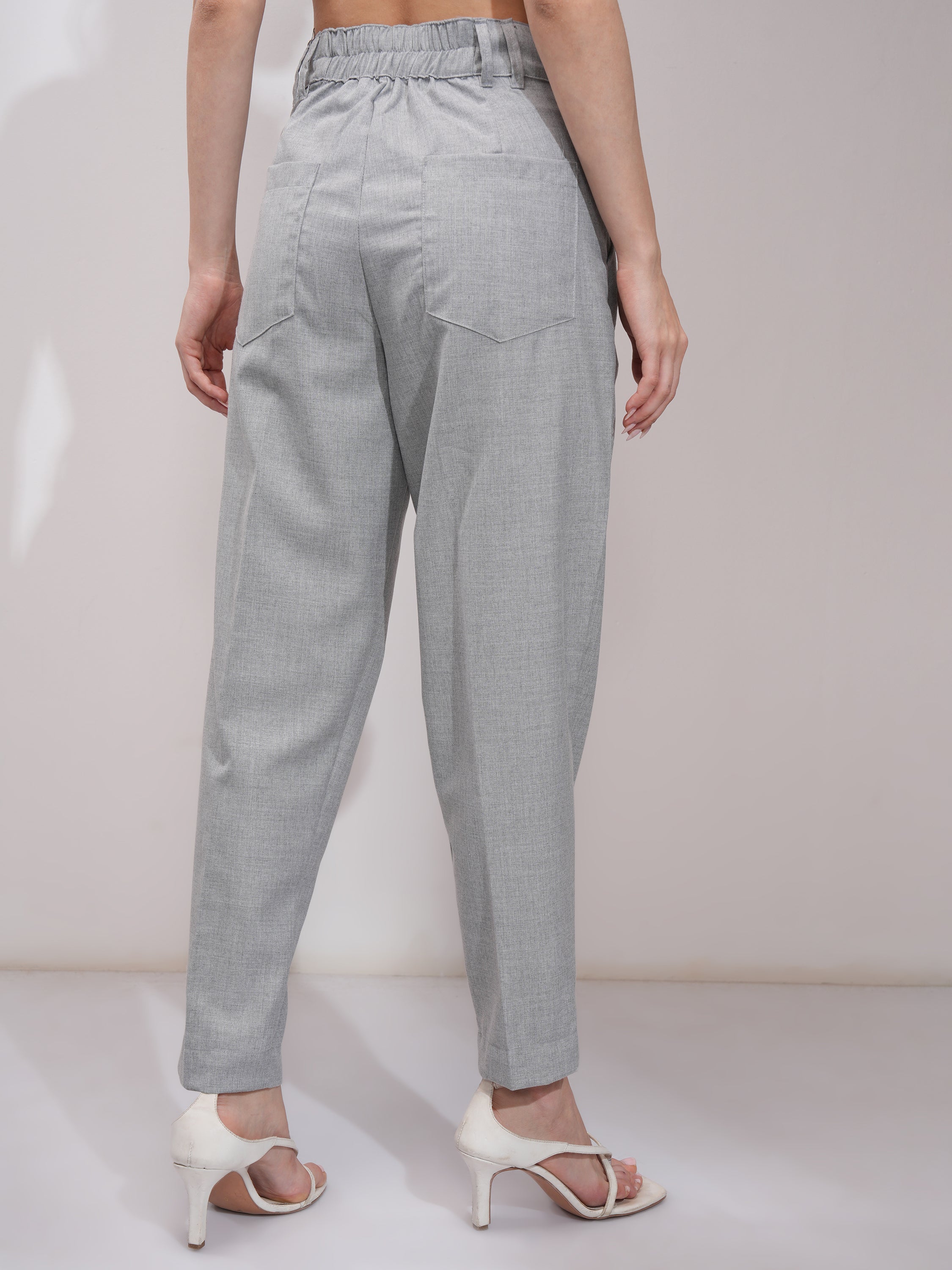 Tokyo Talkies Women Grey Solid Tapered Fit Casual Trouser - Grey - Image 3