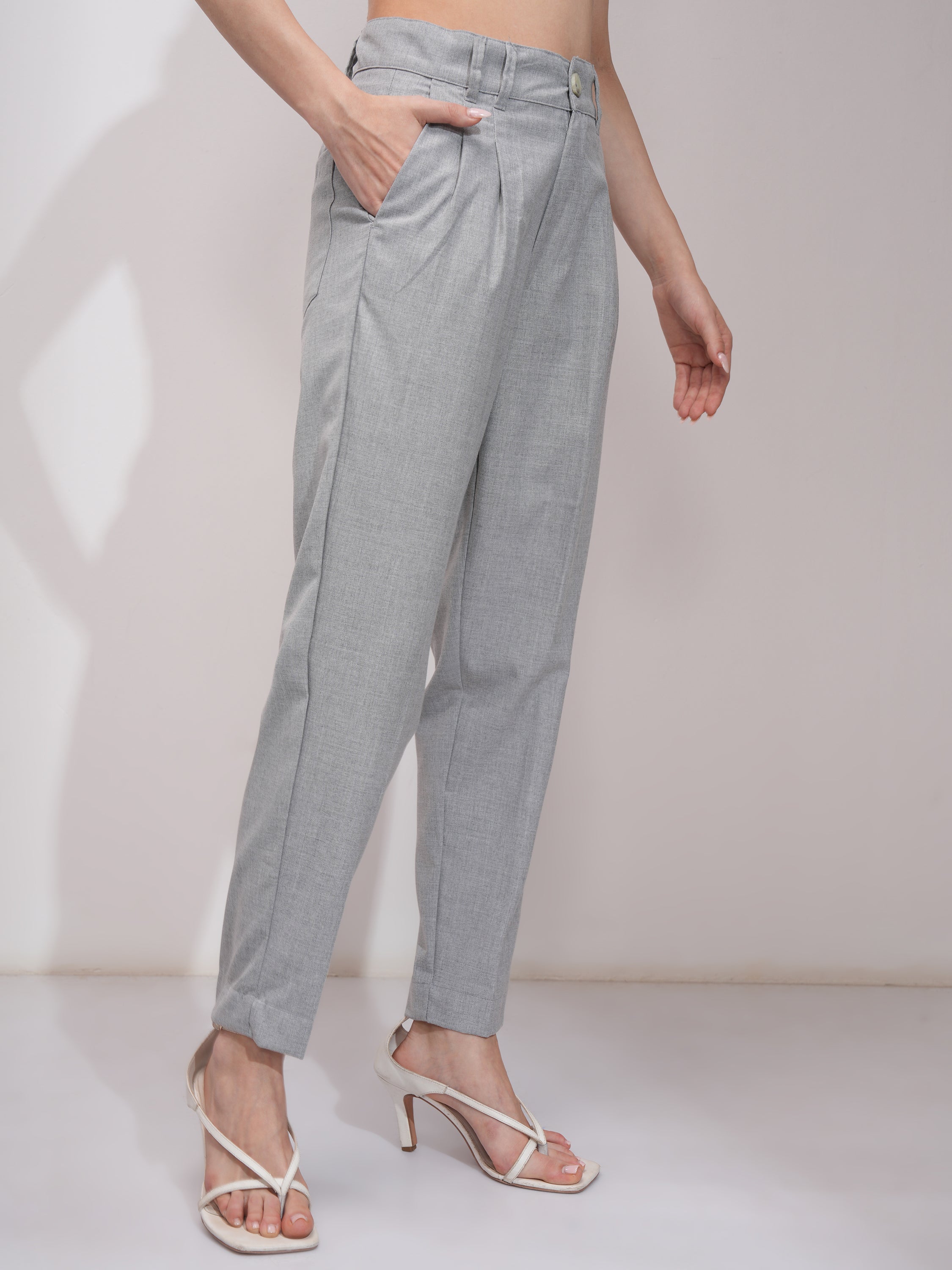Tokyo Talkies Women Grey Solid Tapered Fit Casual Trouser - Grey - Image 6