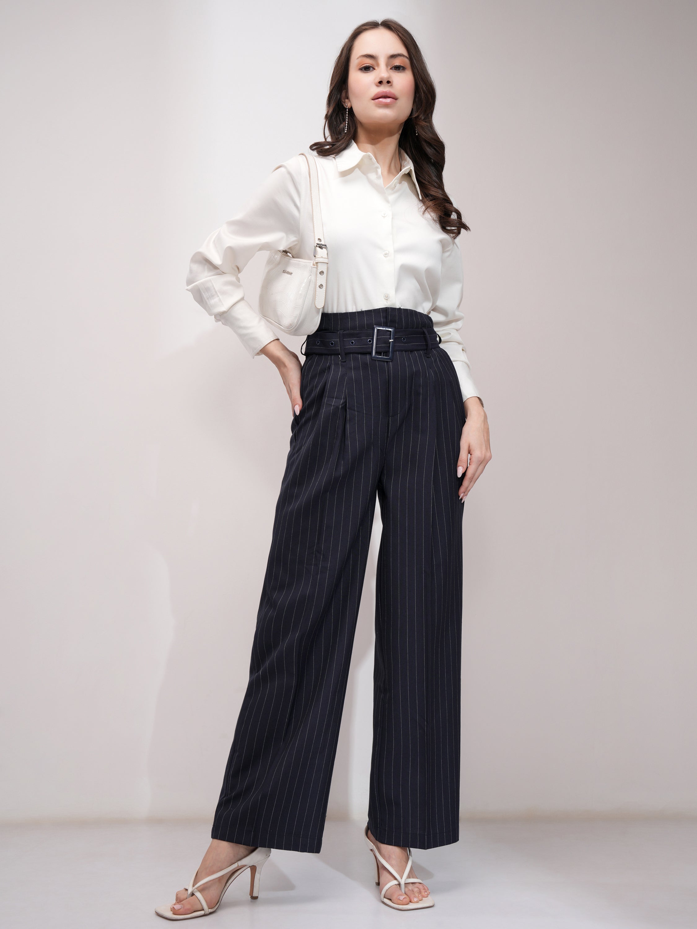 Tokyo Talkies Women Navy Blue Solid Regular Fit Casual Trouser - Navy Blue - Image 2