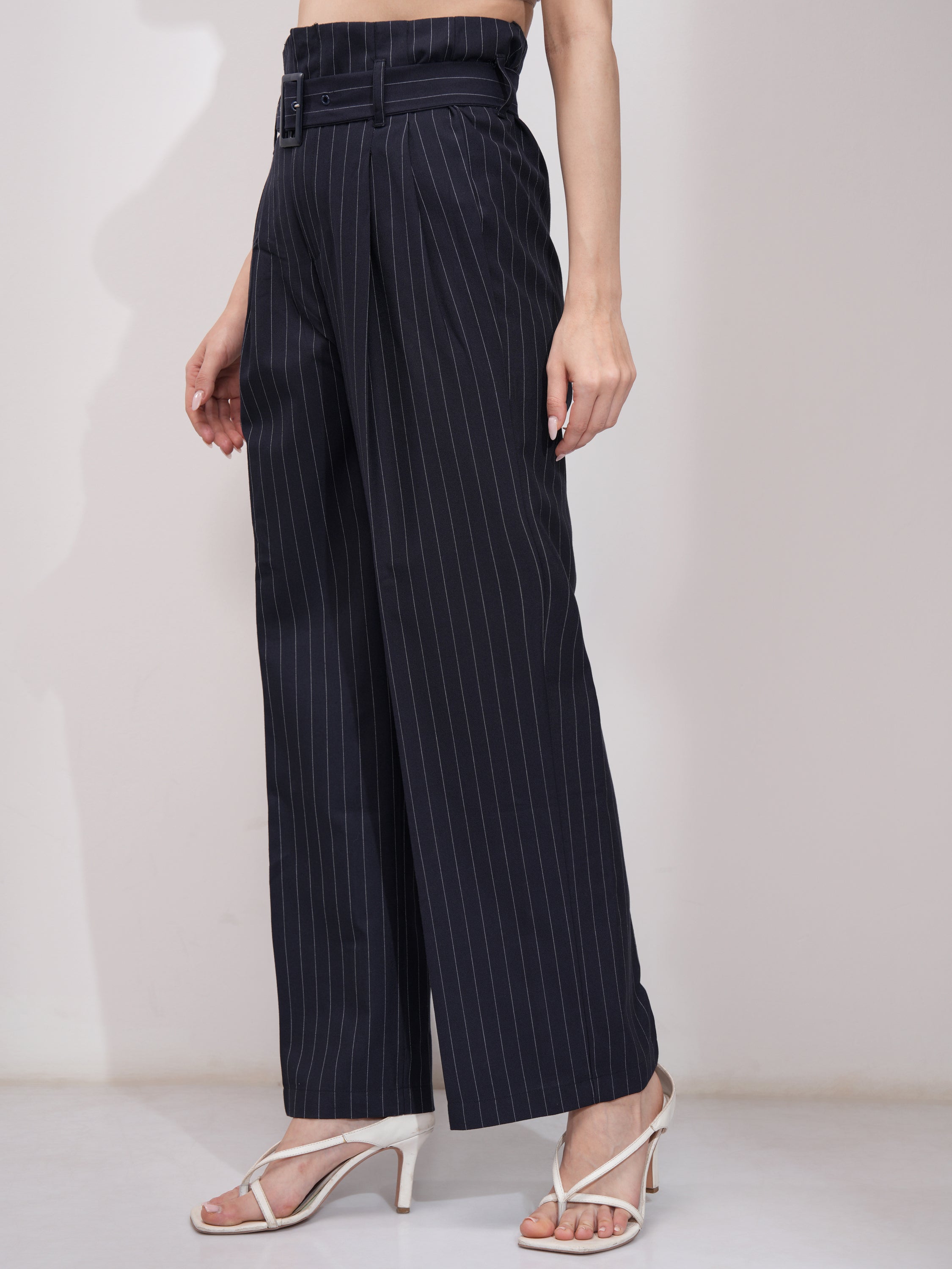 Tokyo Talkies Women Navy Blue Solid Regular Fit Casual Trouser - Navy Blue - Image 4